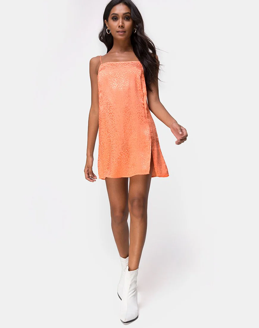 Datista Slip-Kleid aus Satin Cheetah Coral - Image 3