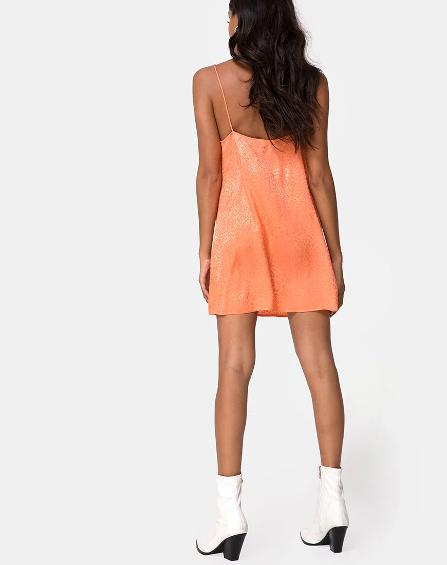 Datista Slip-Kleid aus Satin Cheetah Coral - Image 4