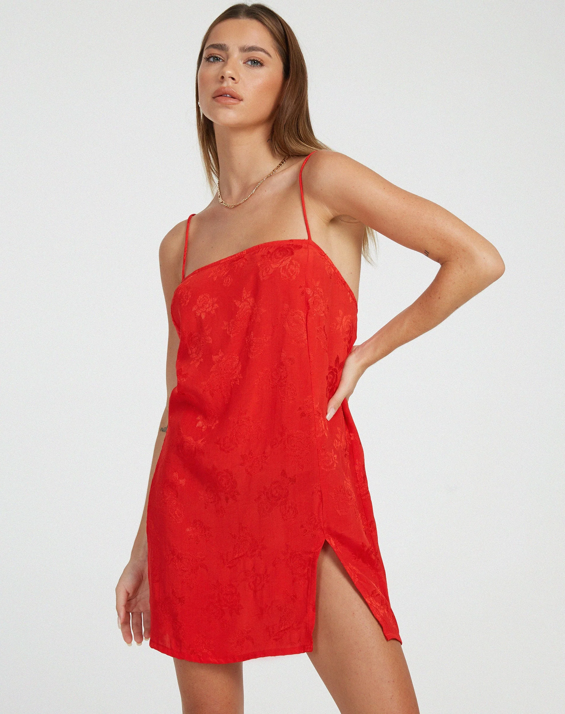 Datista Slip-Kleid aus Satin Rose Scharlachrot