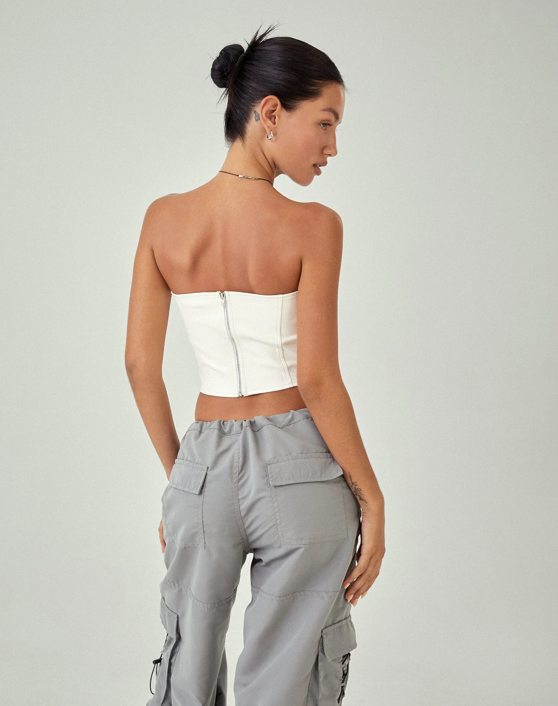 MOTEL X JACQUIE Dena Korsett-Top in PU Off White - Image 3