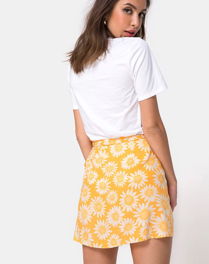 Derla Wickelrock in Sunkissed Floral Gelb - Image 2