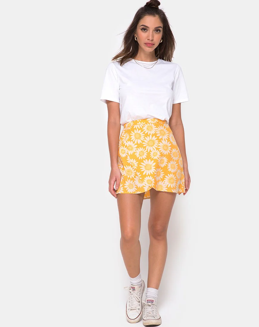 Derla Wickelrock in Sunkissed Floral Gelb - Image 3