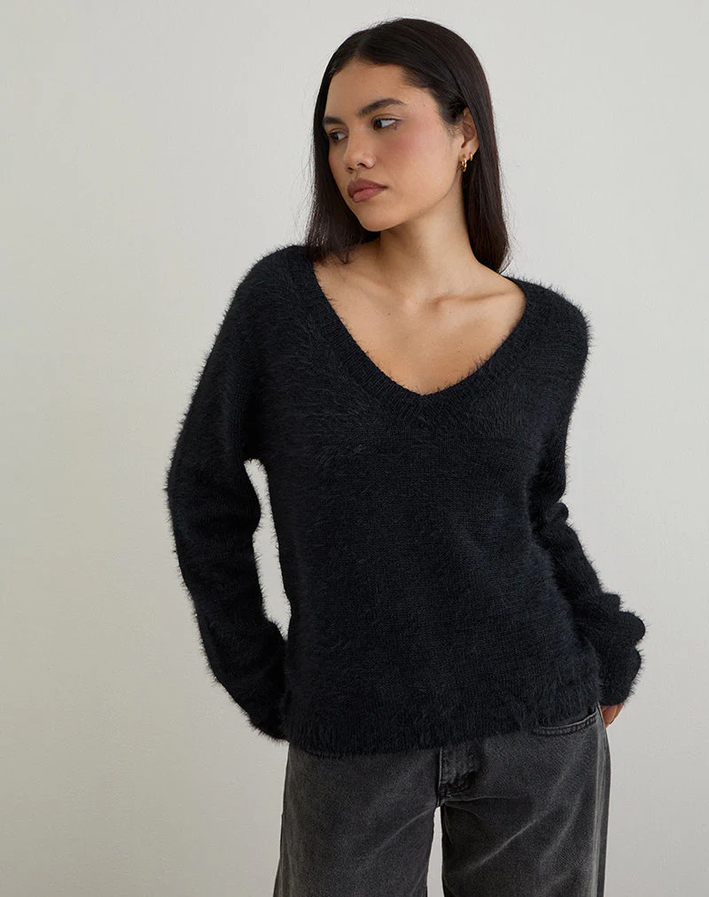 Dikara Pullover mit Schal in Schwarz gestrickt - Image 2