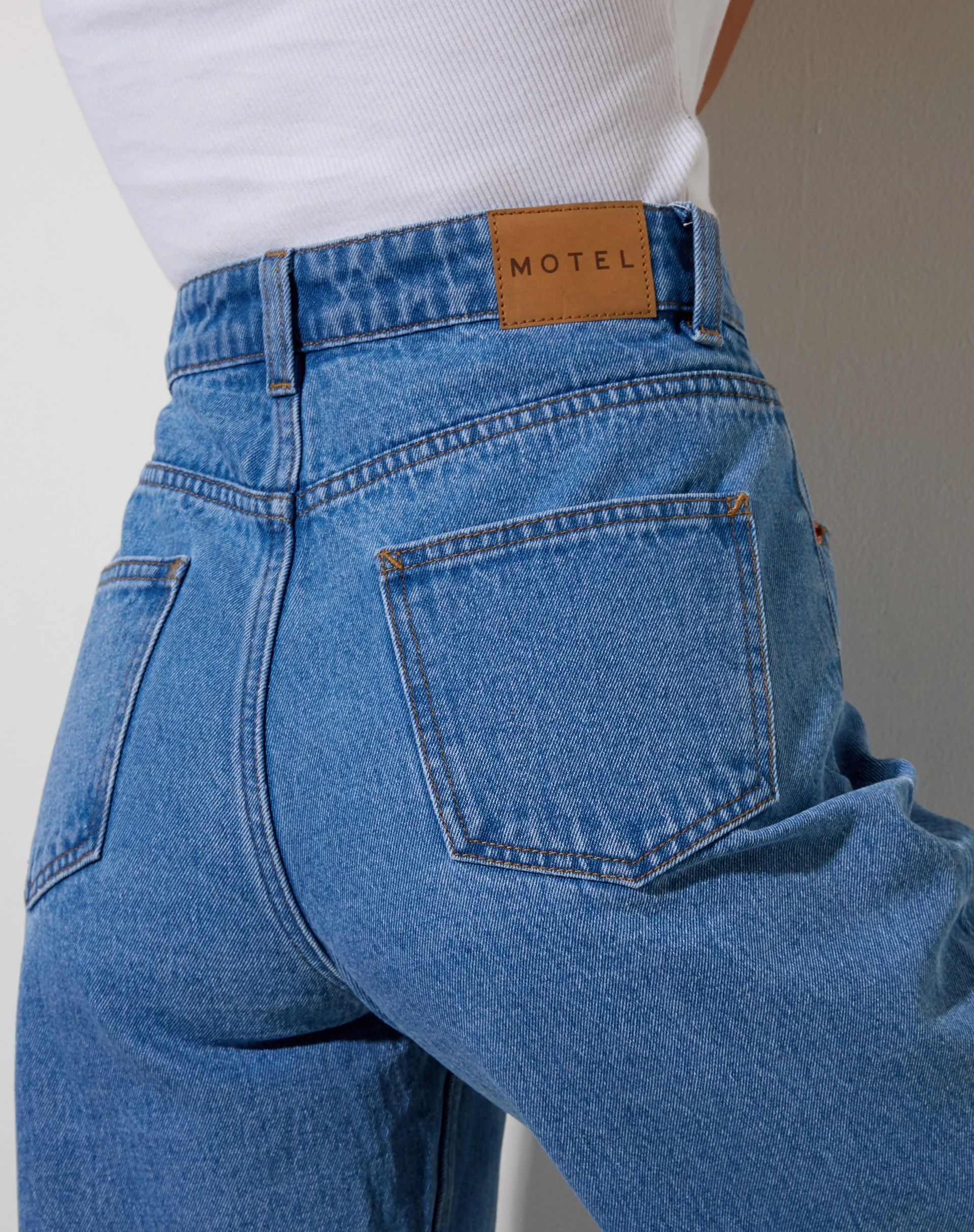 Dip Bleach Parallel Jeans in Super Light Wash - Image 4