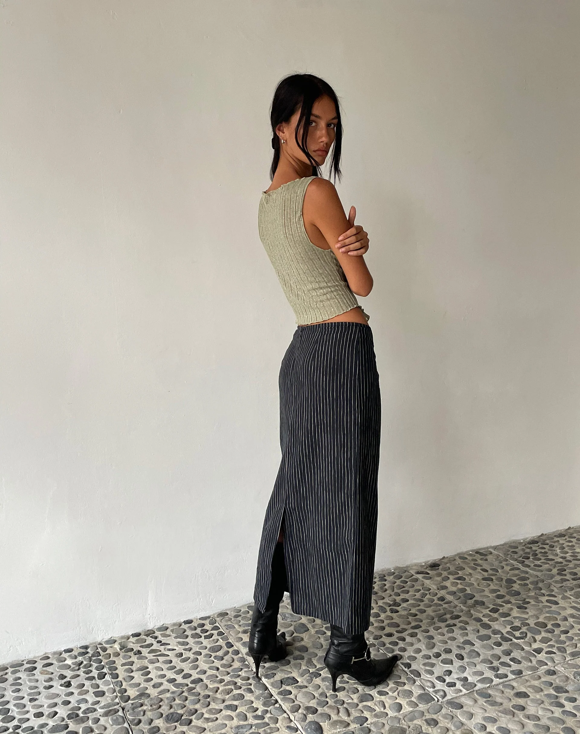 MOTEL X JACQUIE Duende Midirock in Sketchy Stripe Schwarz - Image 5