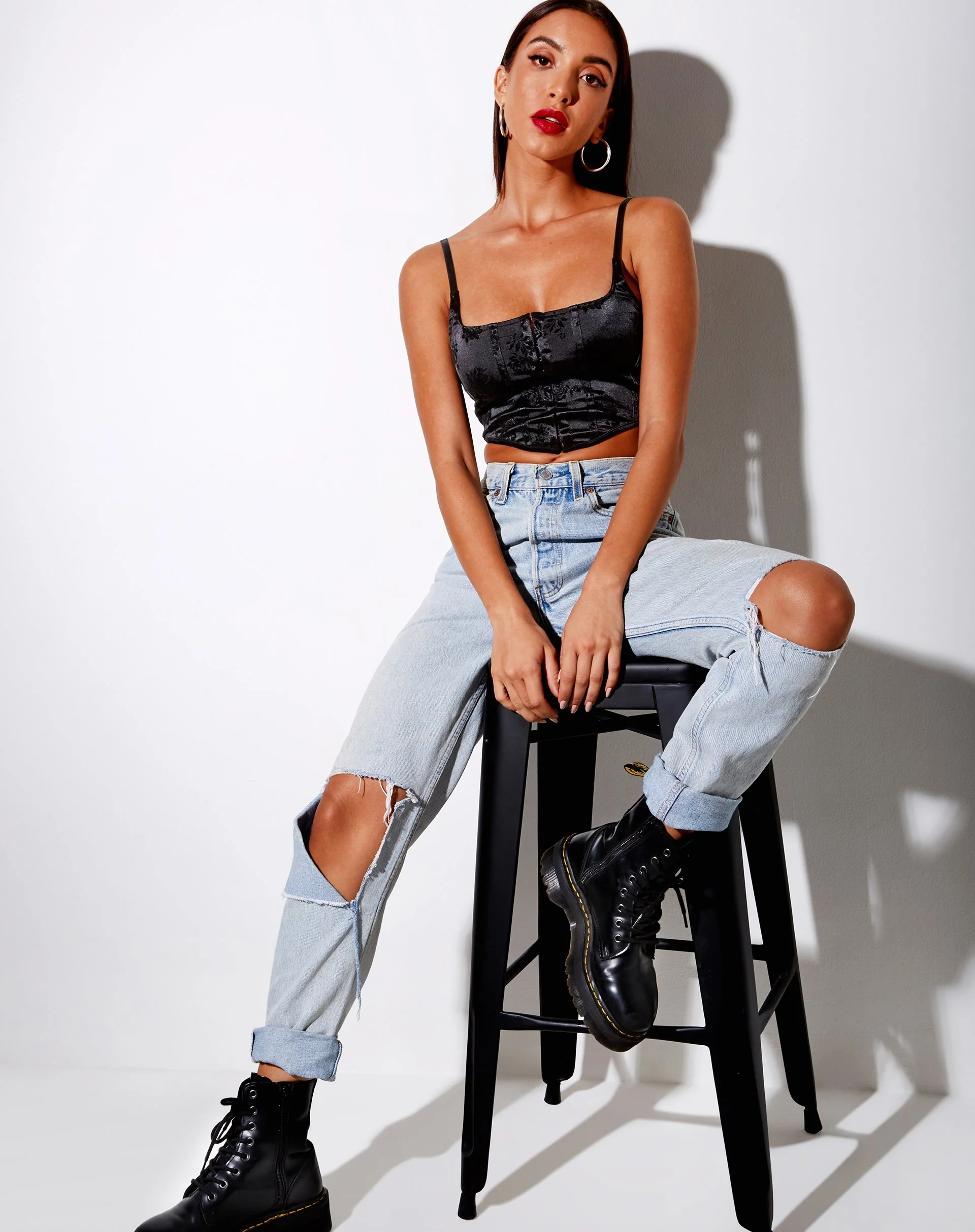 Elicia Crop Top aus schwarzem Rosenflock - Image 7