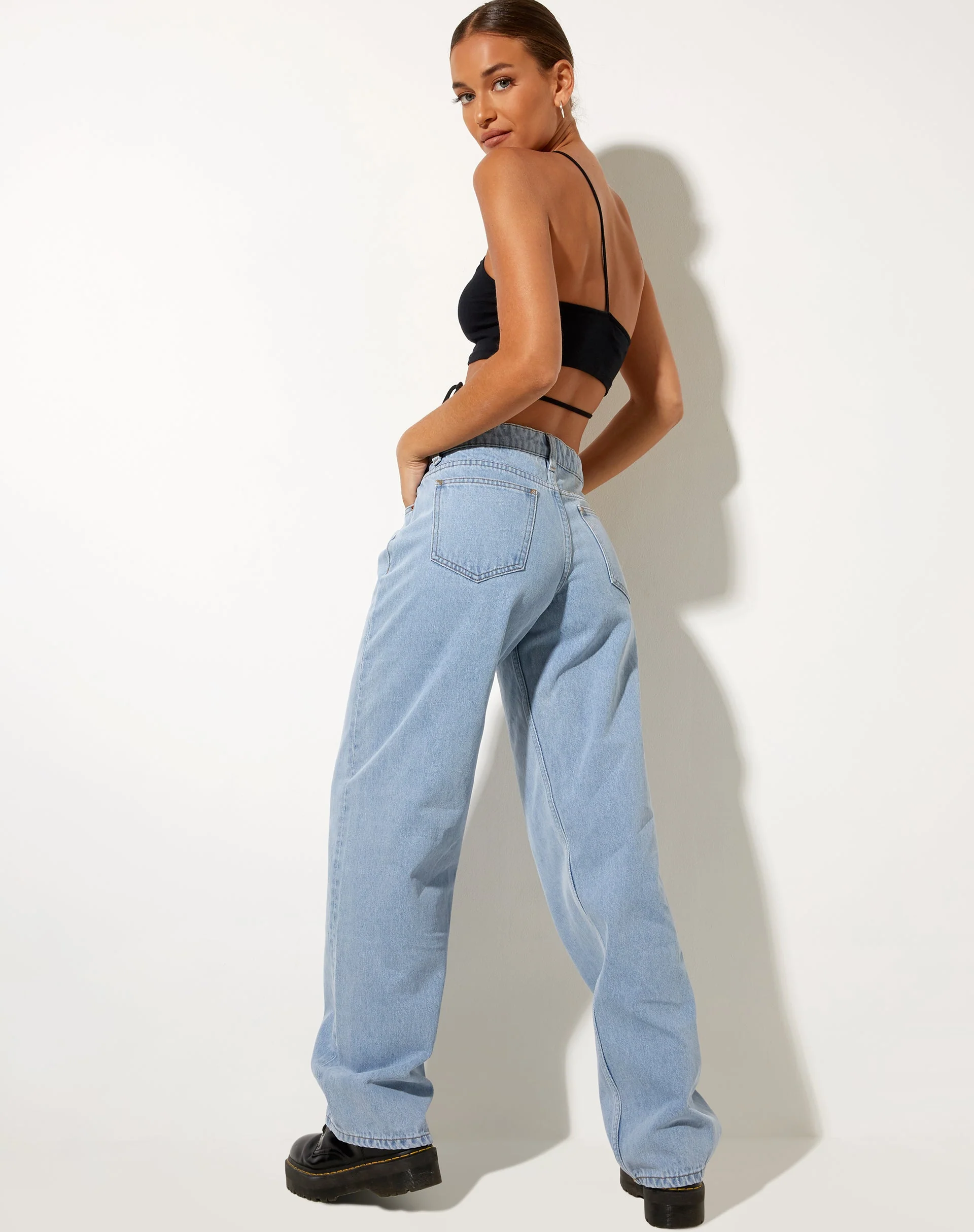 Erdle Crop Top in Schwarz - Image 4