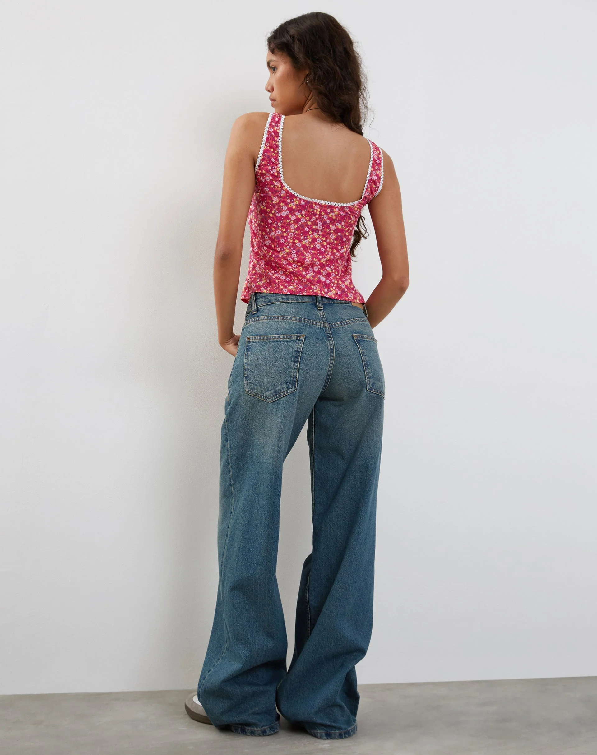 Esau Krawatten-Top in Ditsy Floral Pink - Image 3