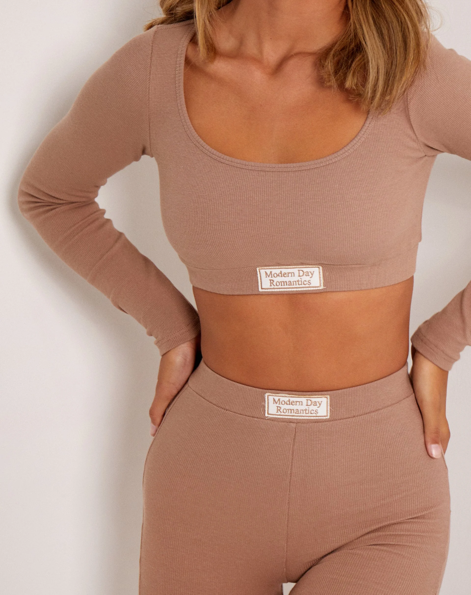 Esmera Top in Silber Nerz in Modern Day Label Embro - Image 2