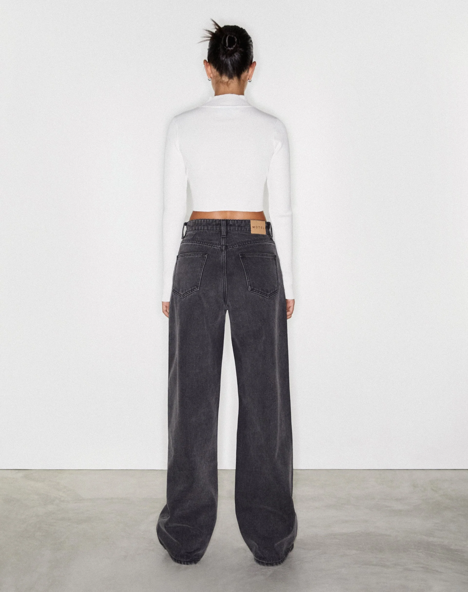 Geräumige extra weite Low Rise Jeans in schwarzer Waschung - Image 3