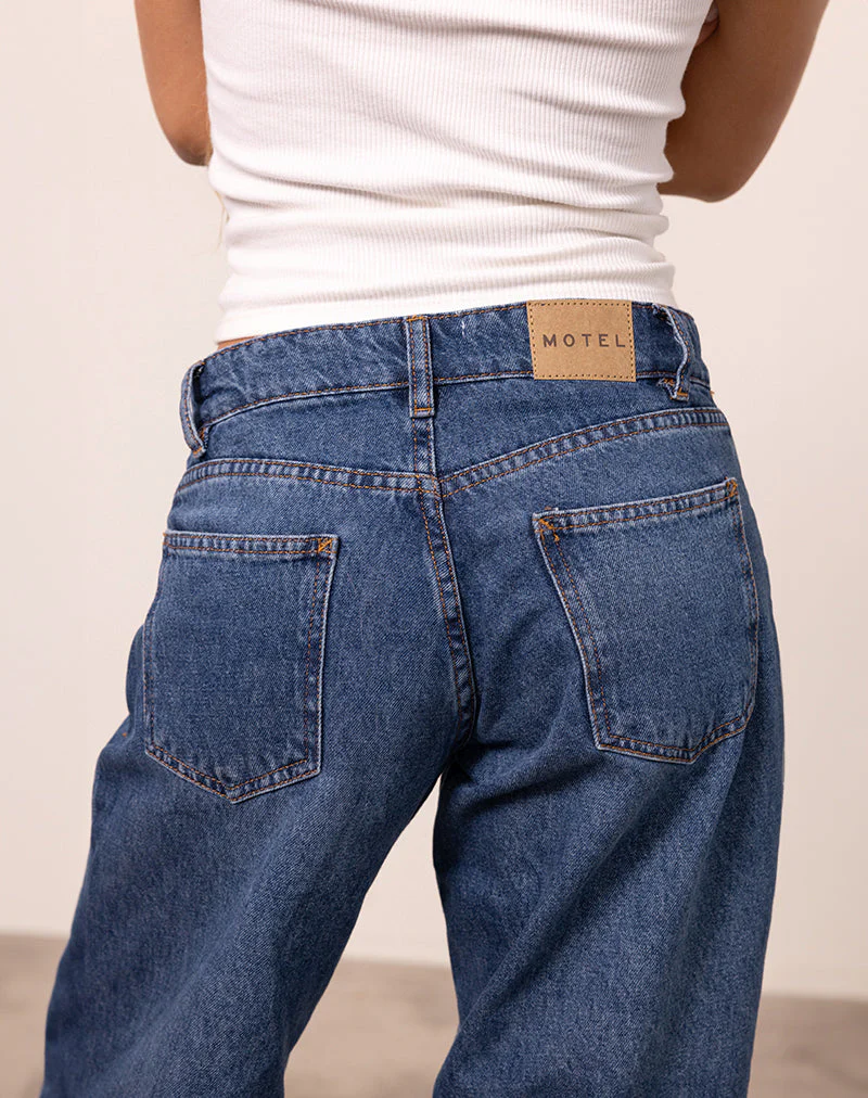 Geräumige extra weite Low Rise Jeans in Mid Blue Used - Image 3