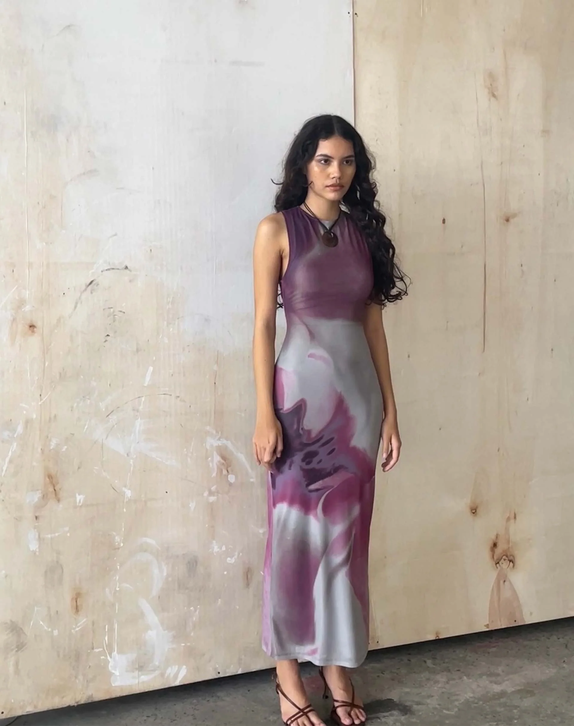 Fayola Bedrucktes Maxikleid in Rosa Anatomie der Natur - Image 3