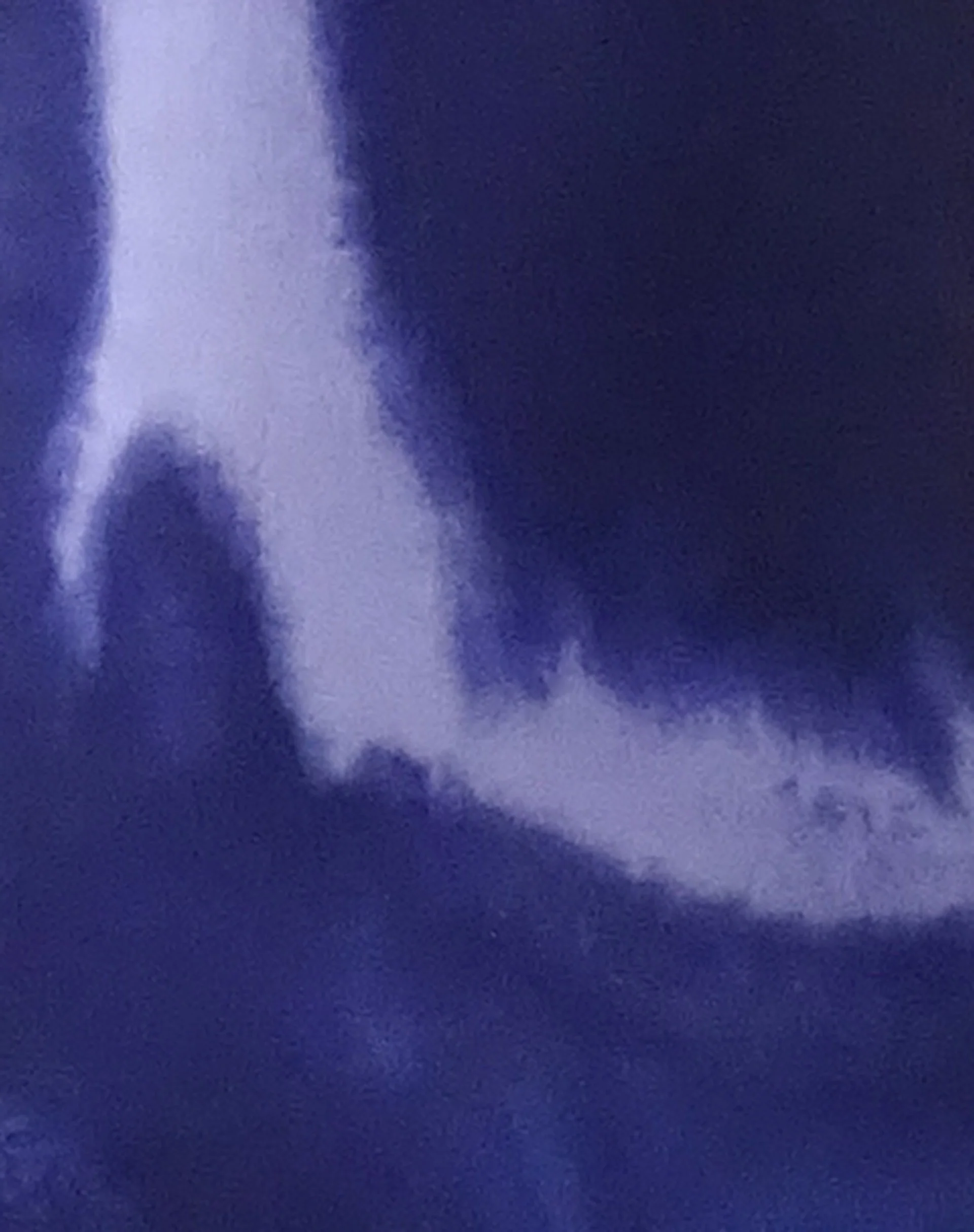 Fayola Bedrucktes Maxikleid in Aquarell Navy - Image 6