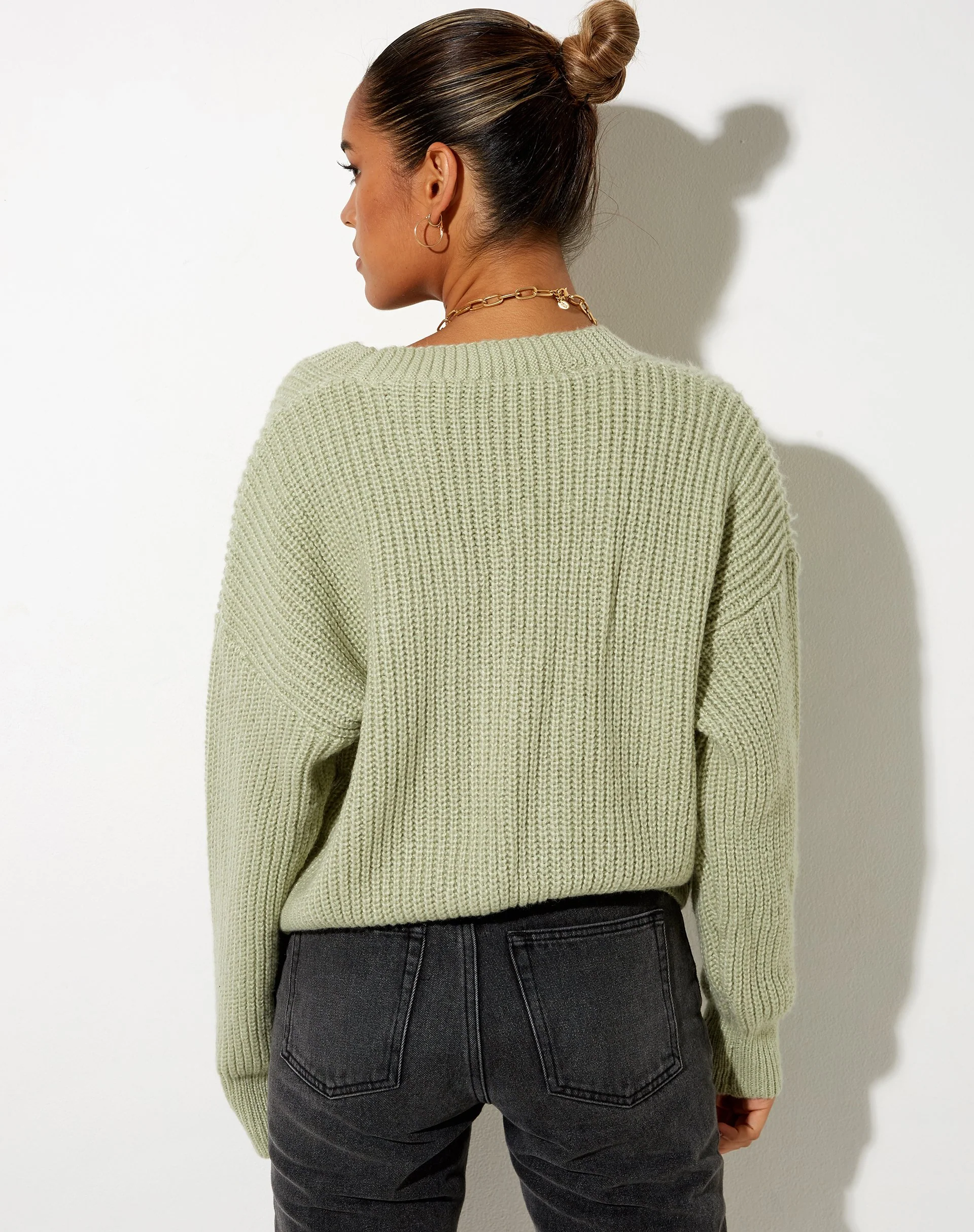 Fia Strickjacke in Salbei - Image 4