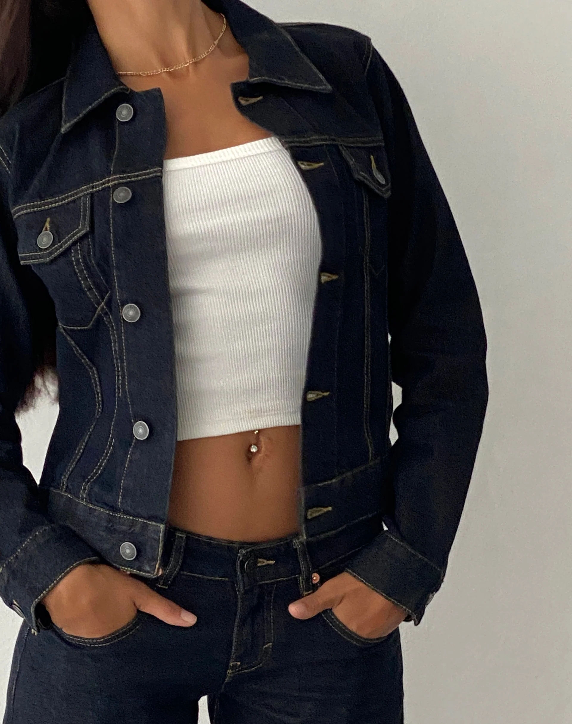 Passform-Denimjacke in Indigo