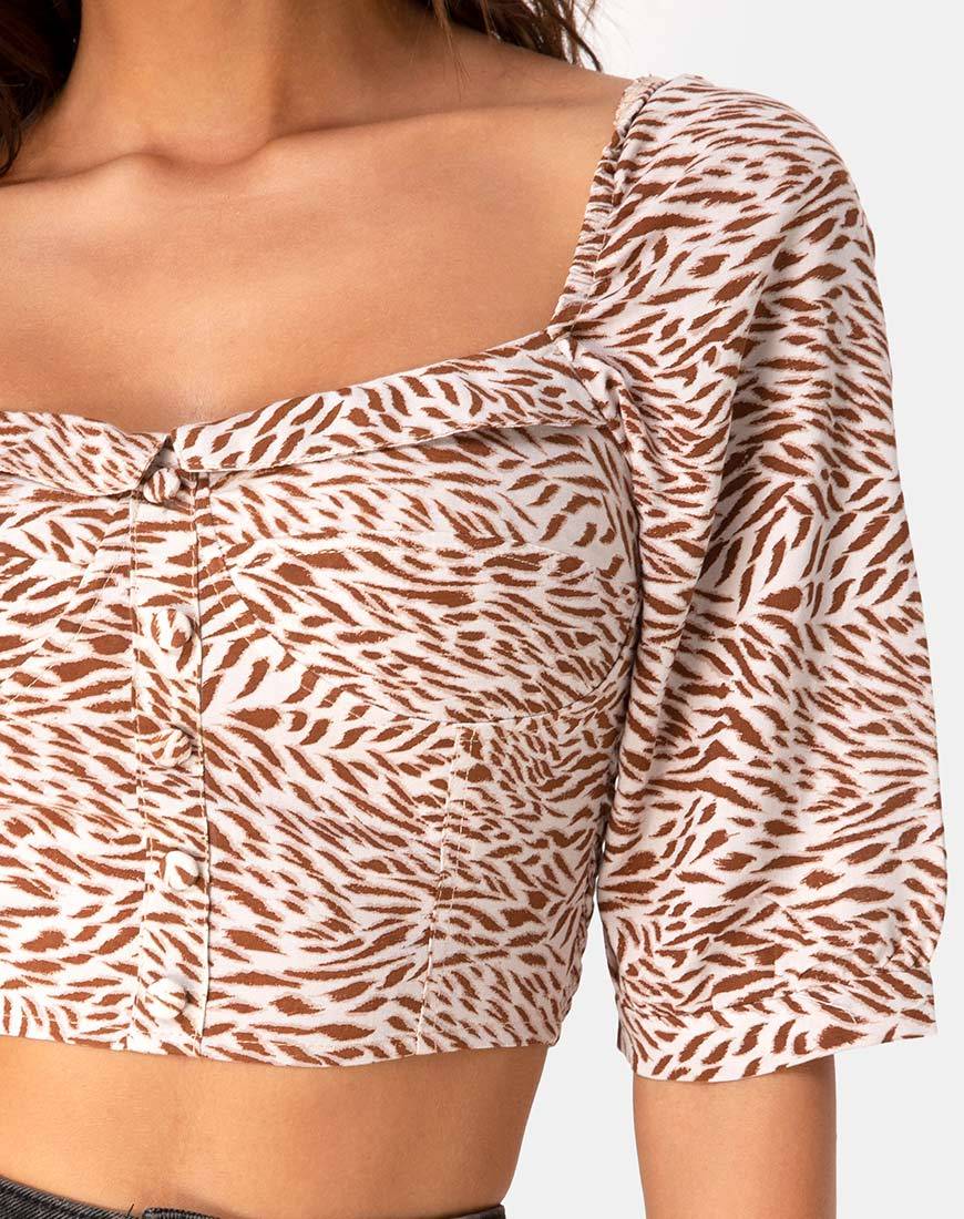 Flory Crop Top in Safari Taupe von Motel - Image 5