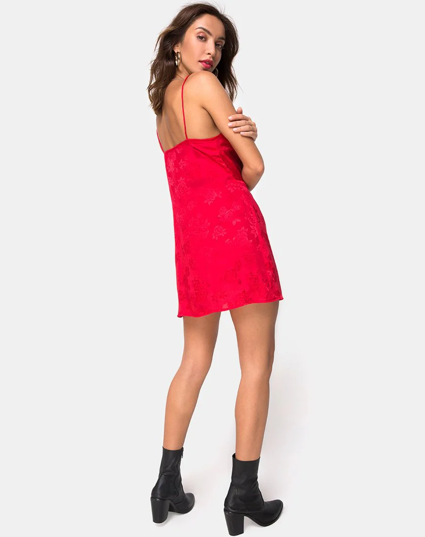 Furiosa Wickelkleid aus Satin in Rosenrot - Image 4