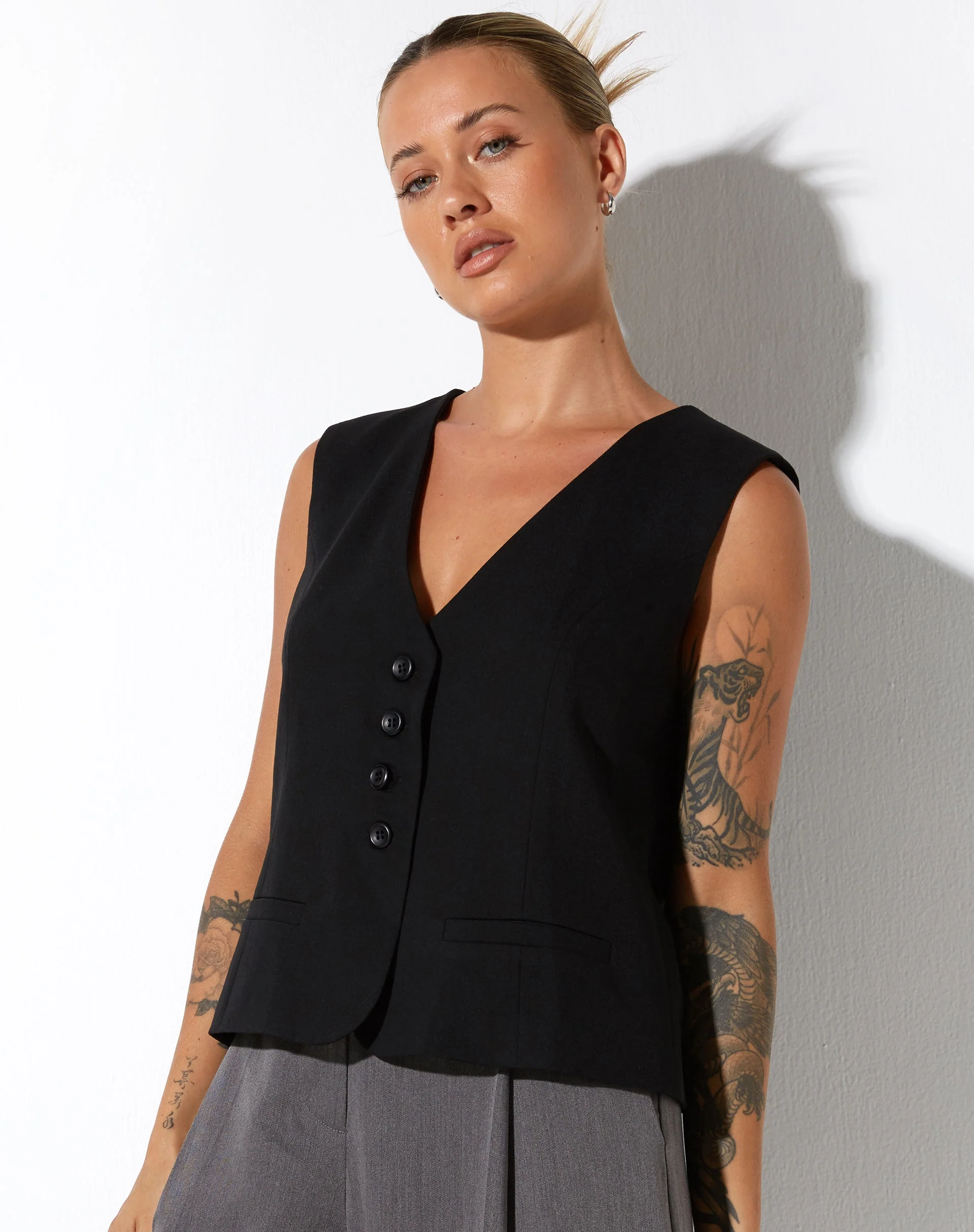 Gavan Weste in Tailoring Schwarz - Image 4