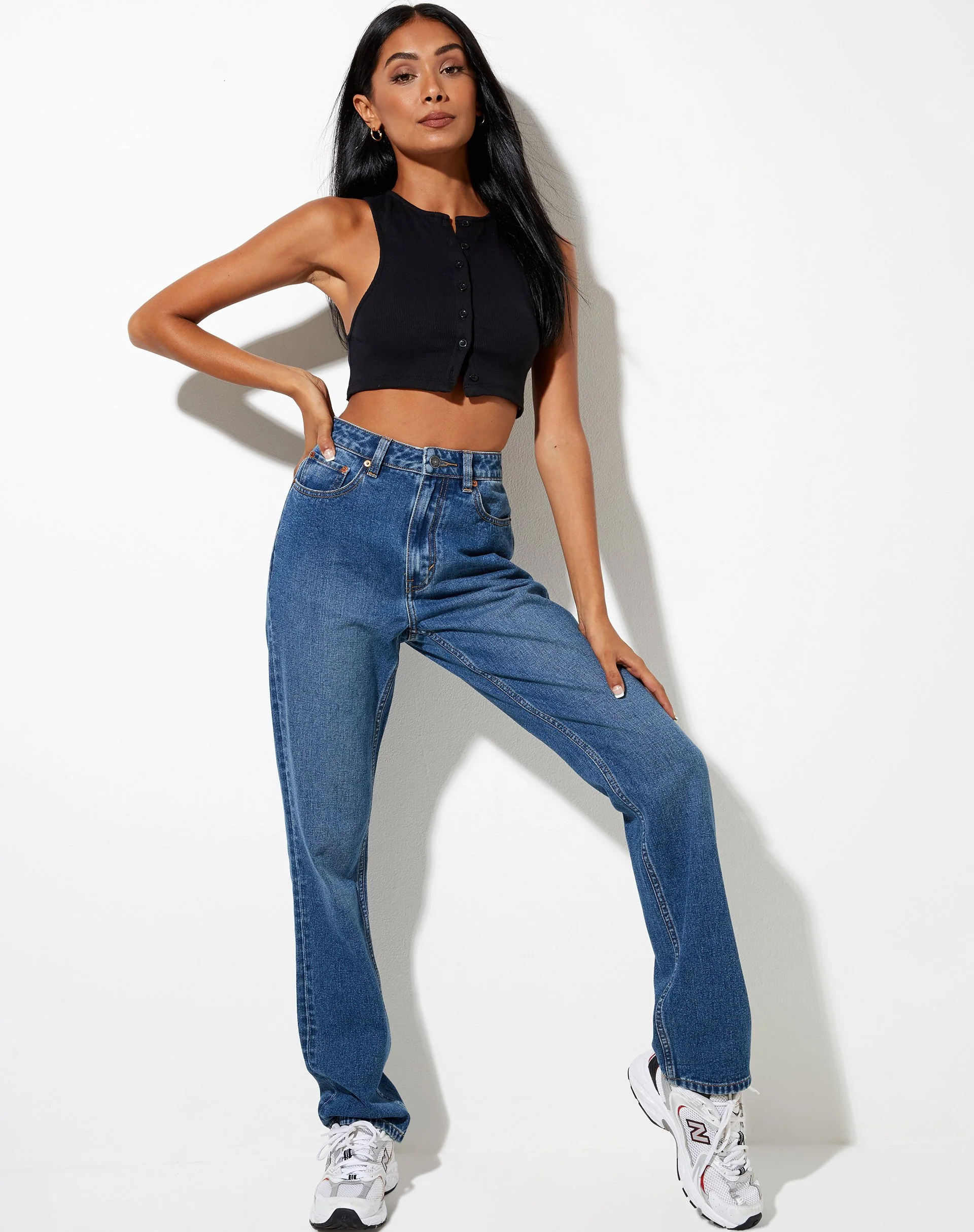 Gilly Crop Top aus schwarzer Rippe - Image 3