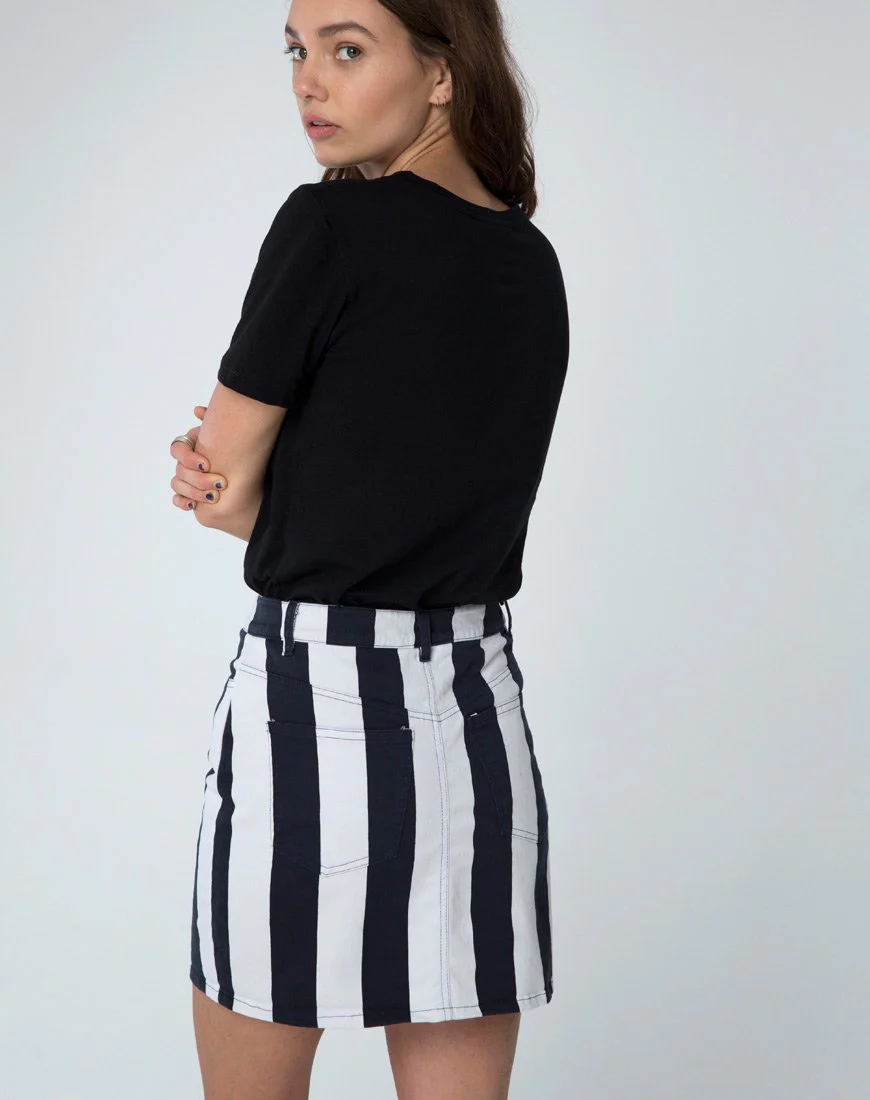 Girl Fit Tee in Mourir D'Amour Schwarz - Image 2