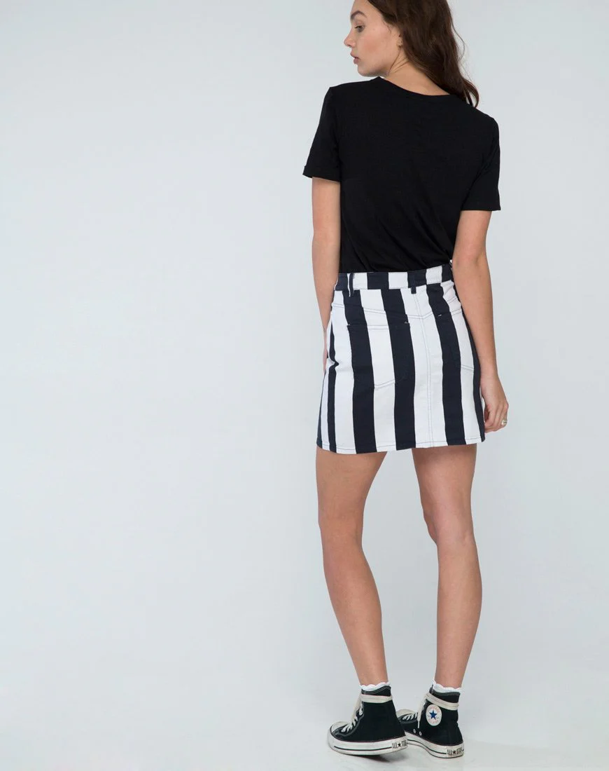 Girl Fit Tee in Mourir D'Amour Schwarz - Image 4