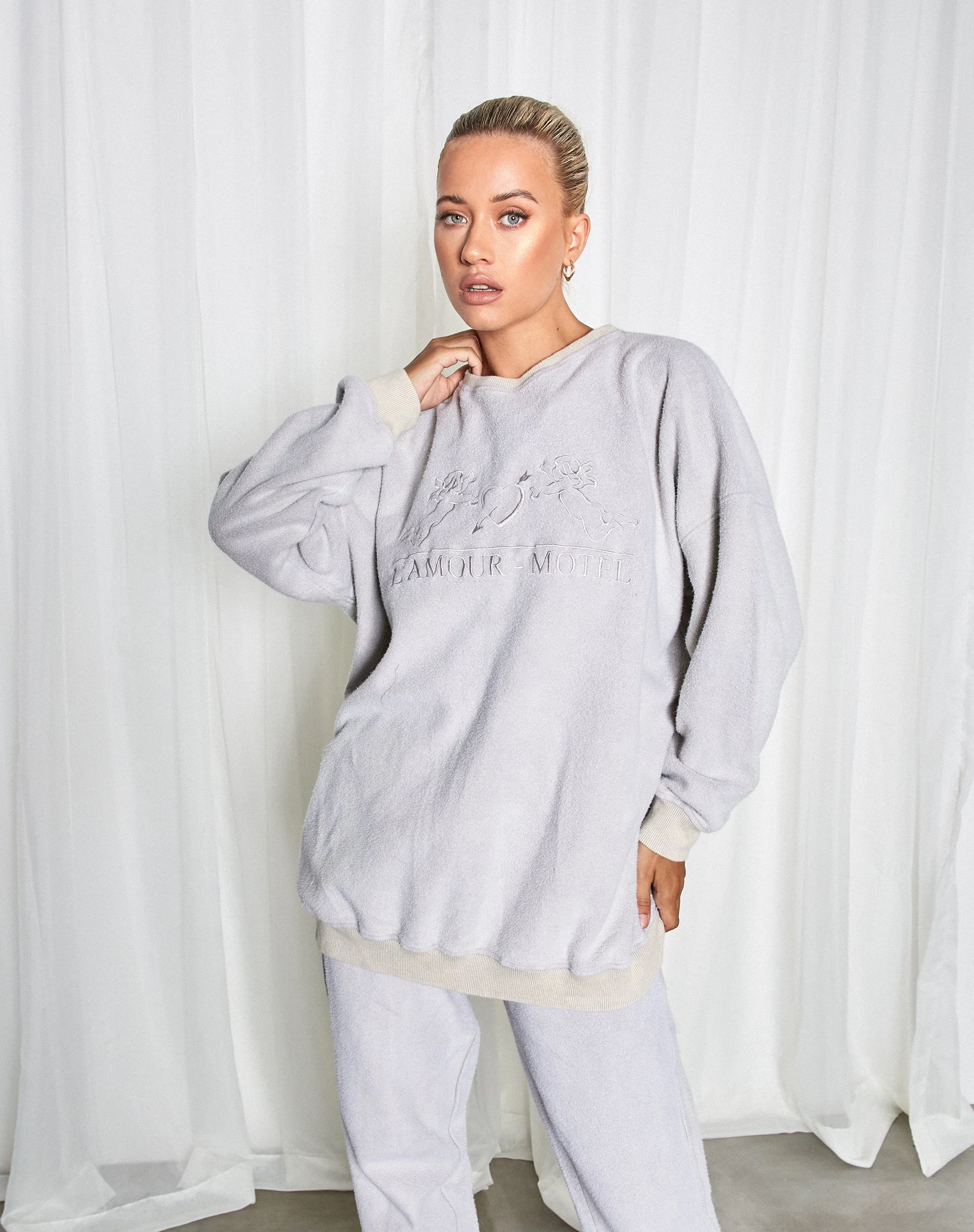 Glo Sweatshirt in Kokosnussmilch Cherub L'Amour Embro - Image 3