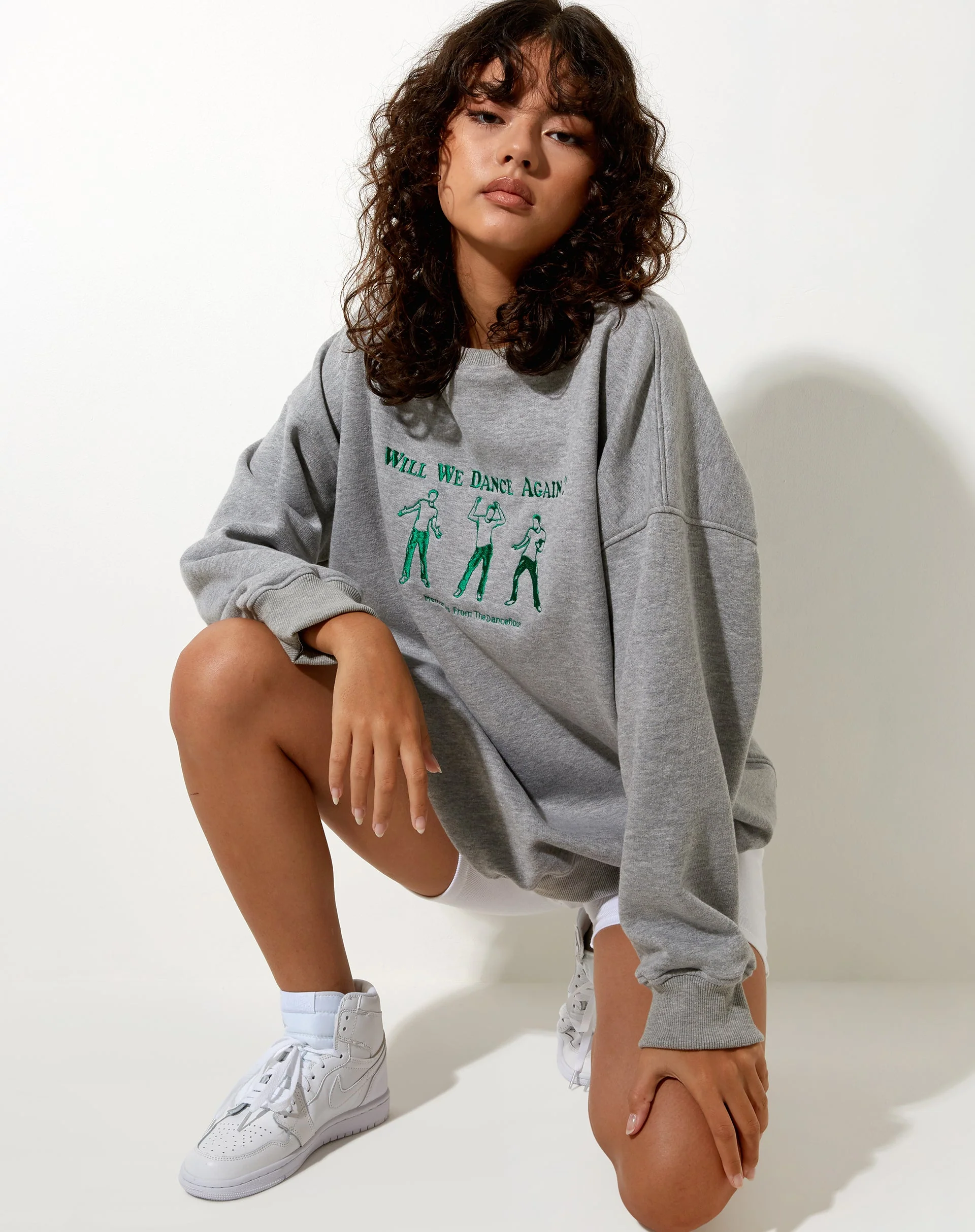 Glo Sweatshirt in Greymarl Erinnerungen aus Tanz Embro - Image 4