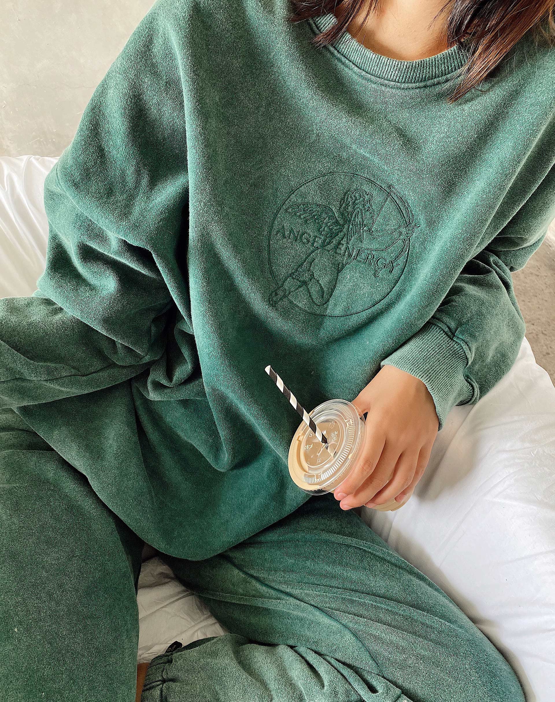Glo Sweatshirt in gewaschenem Grün 'Angel Energy' Cherub Embro