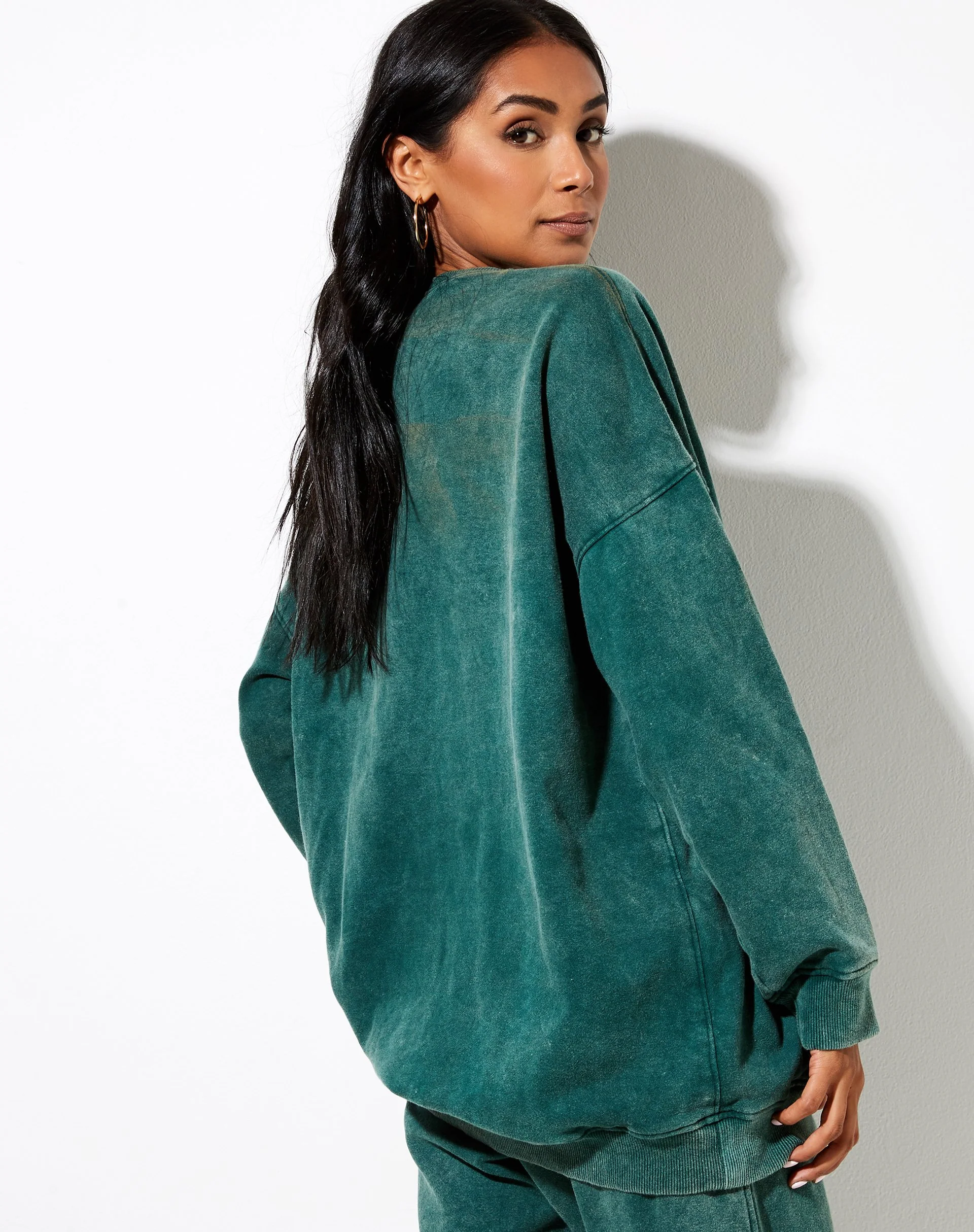 Glo Sweatshirt in gewaschenem Grün 'Angel Energy' Cherub Embro - Image 3