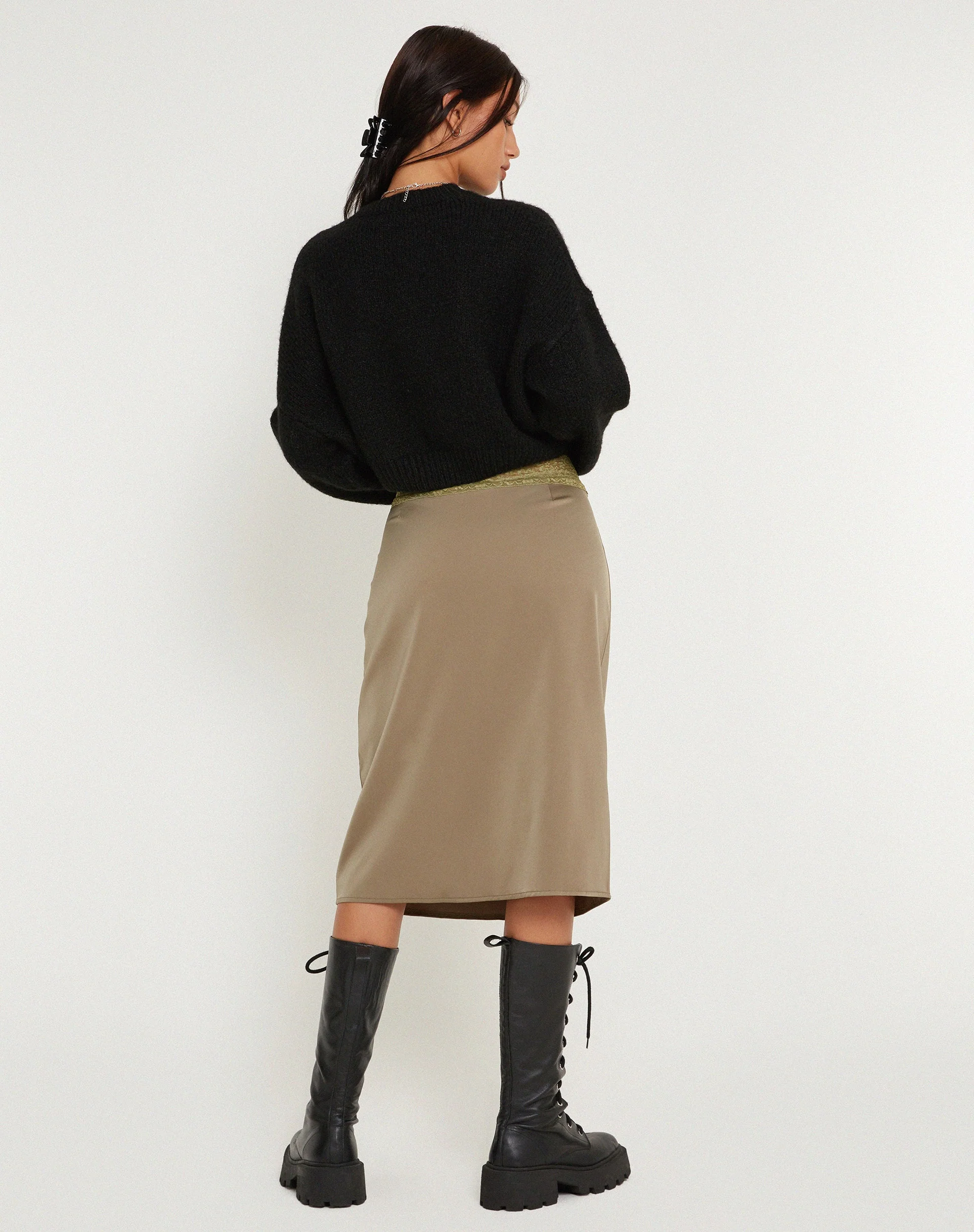 Golda Midirock aus Satin Avocado - Image 4