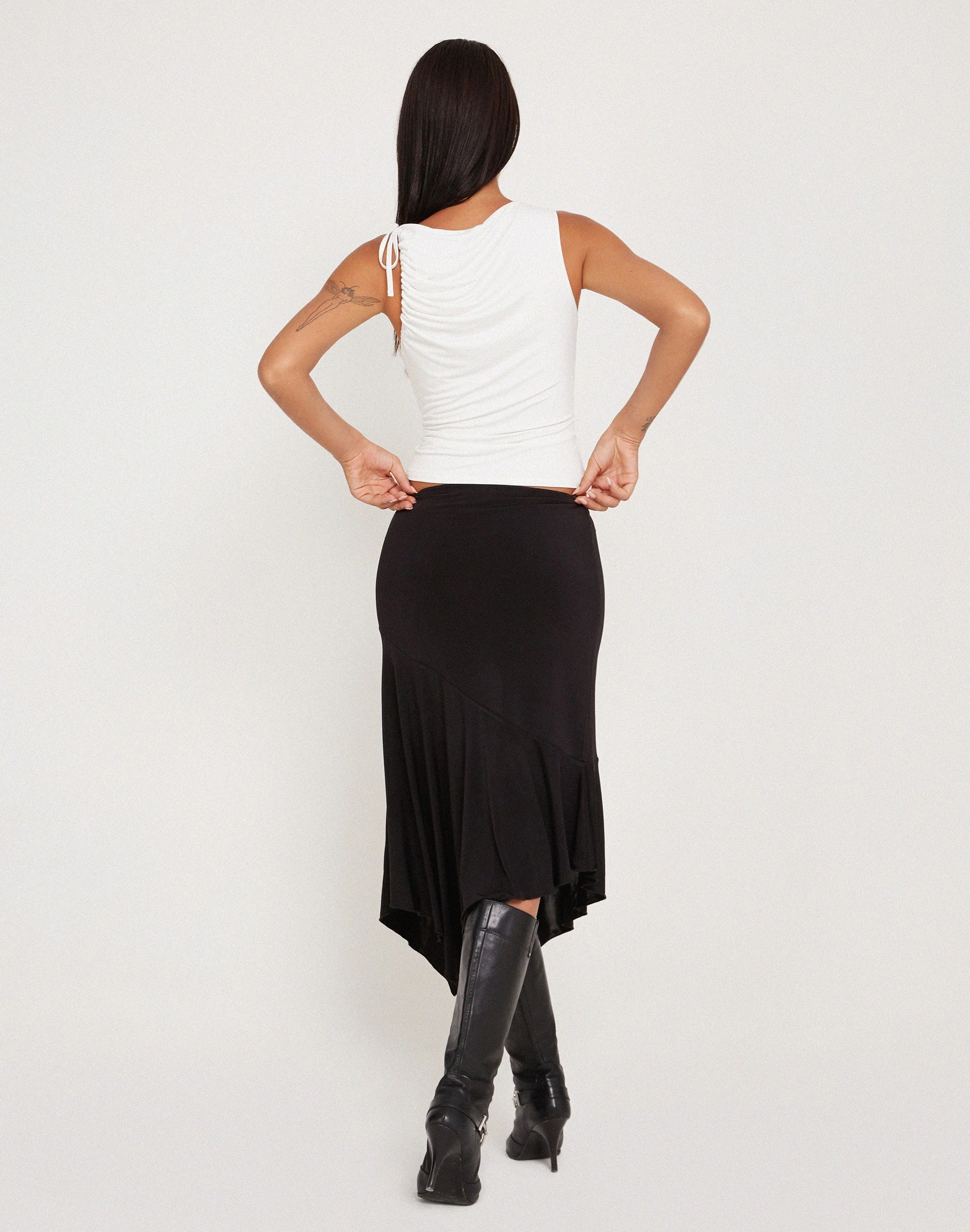 Hagne Crop Vest Oberteil in Off White - Image 6