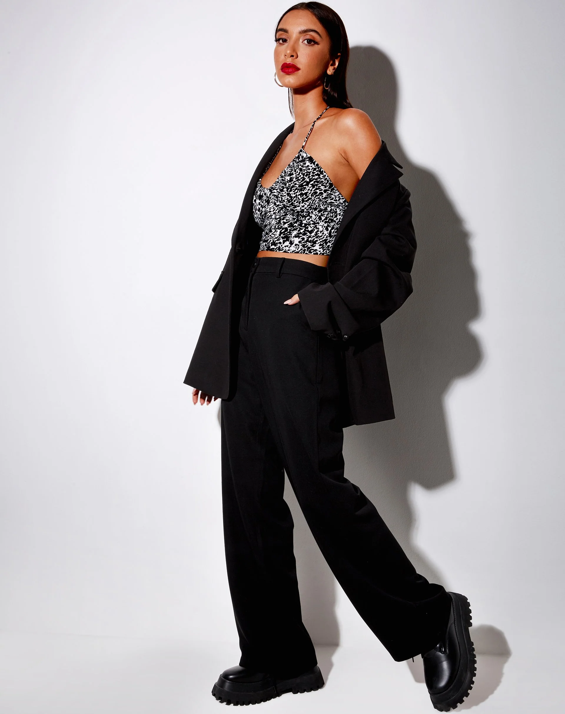 Haltri Crop Top aus abstraktem Tier - Image 4