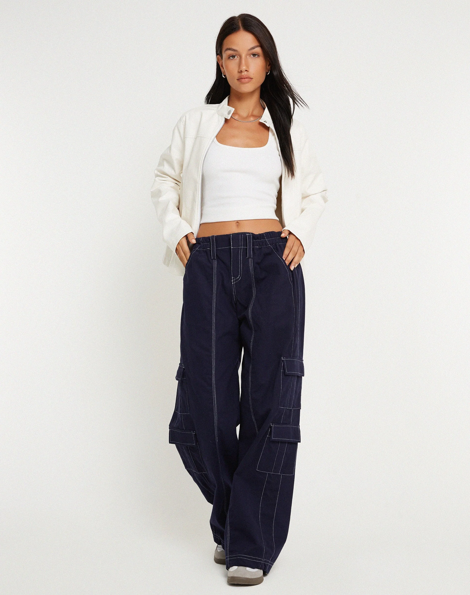 Hansa-Hose in Marineblau mit weißer Steppnaht - Image 3