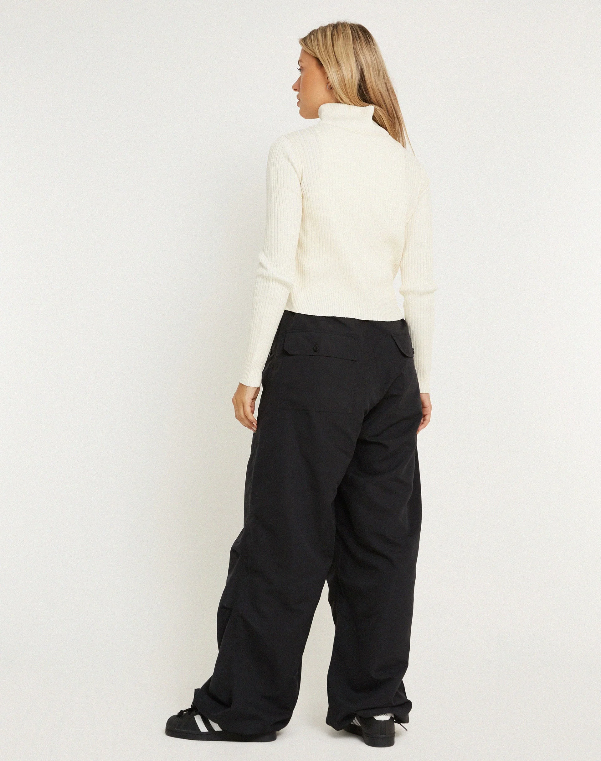 Hansol Zip Up Cardi in Elfenbein - Image 5