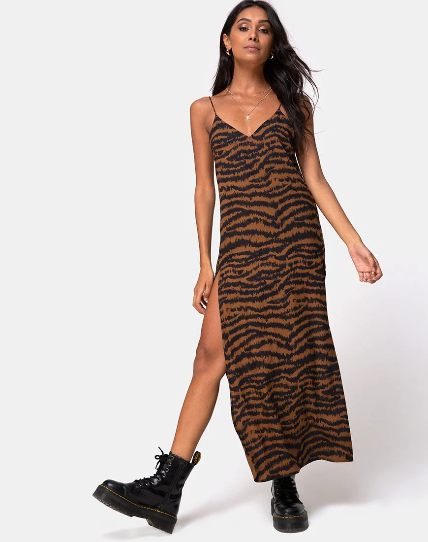 Hime Maxikleid in Animal Drip Braun - Image 4