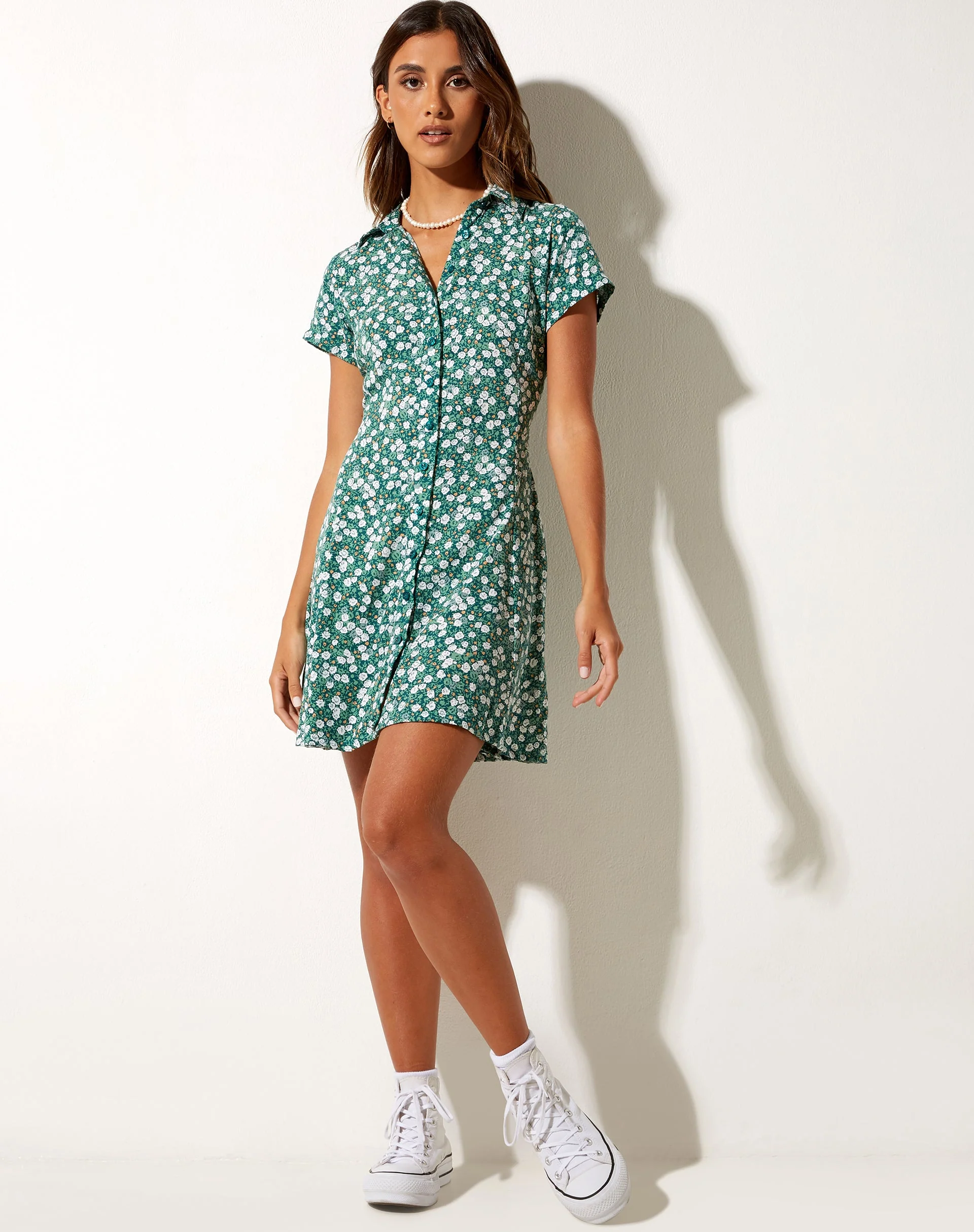Holma Minikleid in Floral Field Green - Image 3
