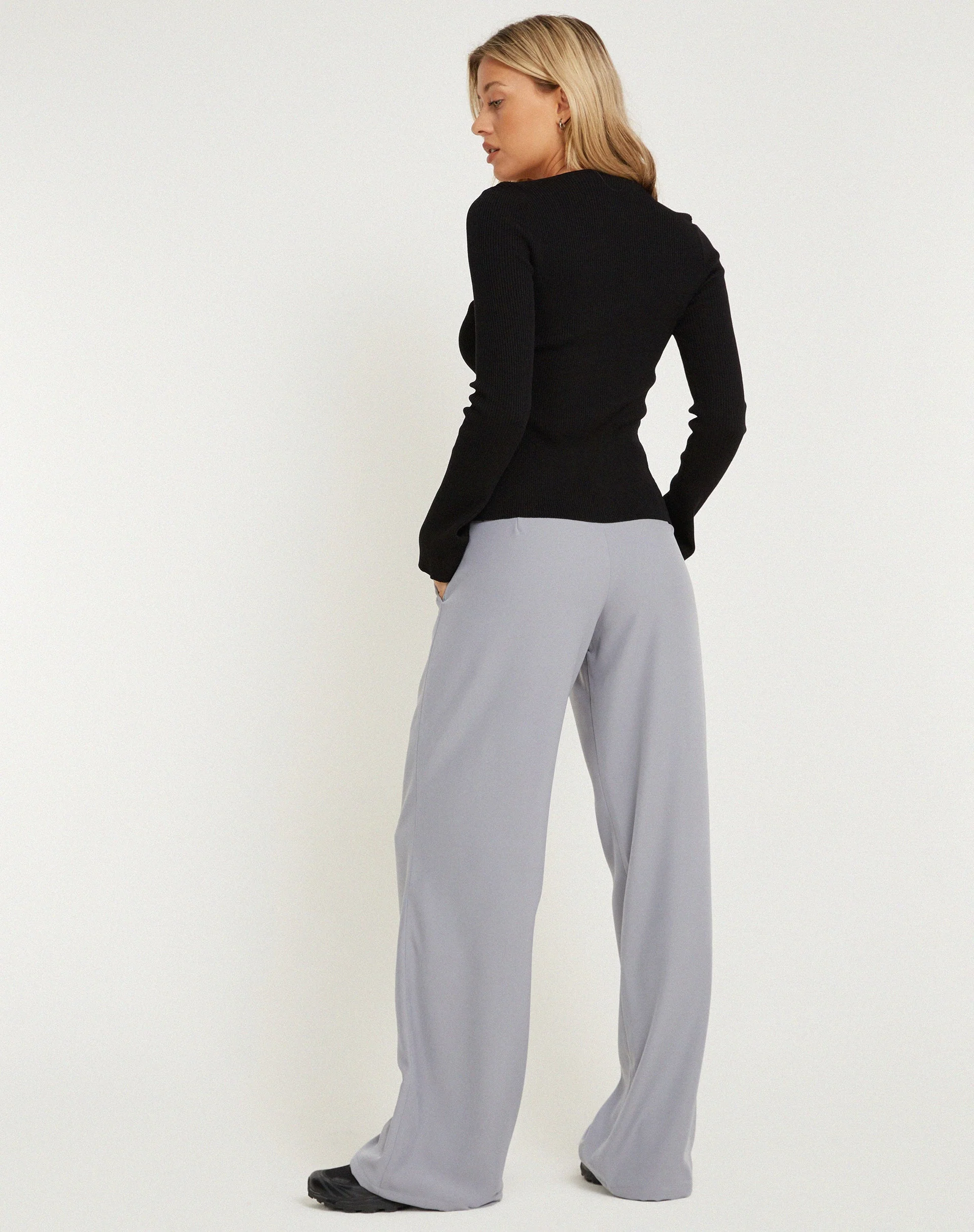 Hondra Hose mit weitem Bein in Hellgrau - Image 3