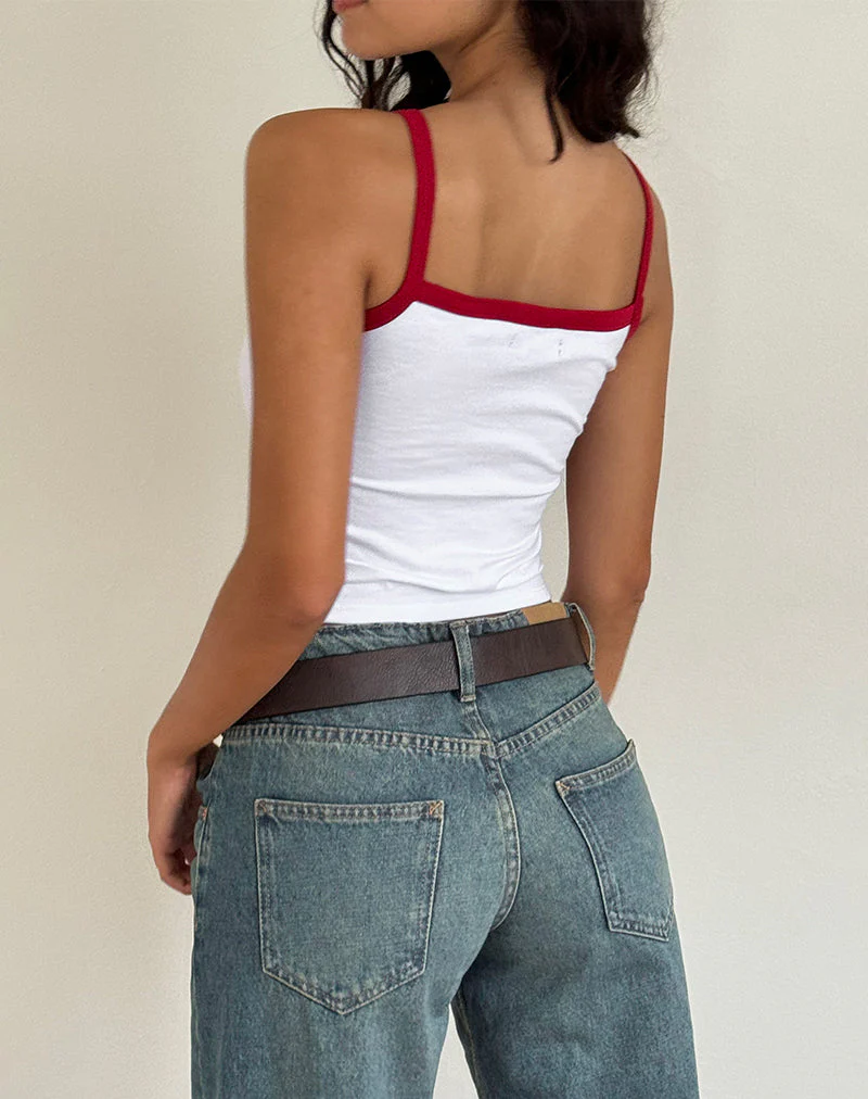 Icah Vest Top in Weiß mit roter Bindung und Erdbeere - Image 4