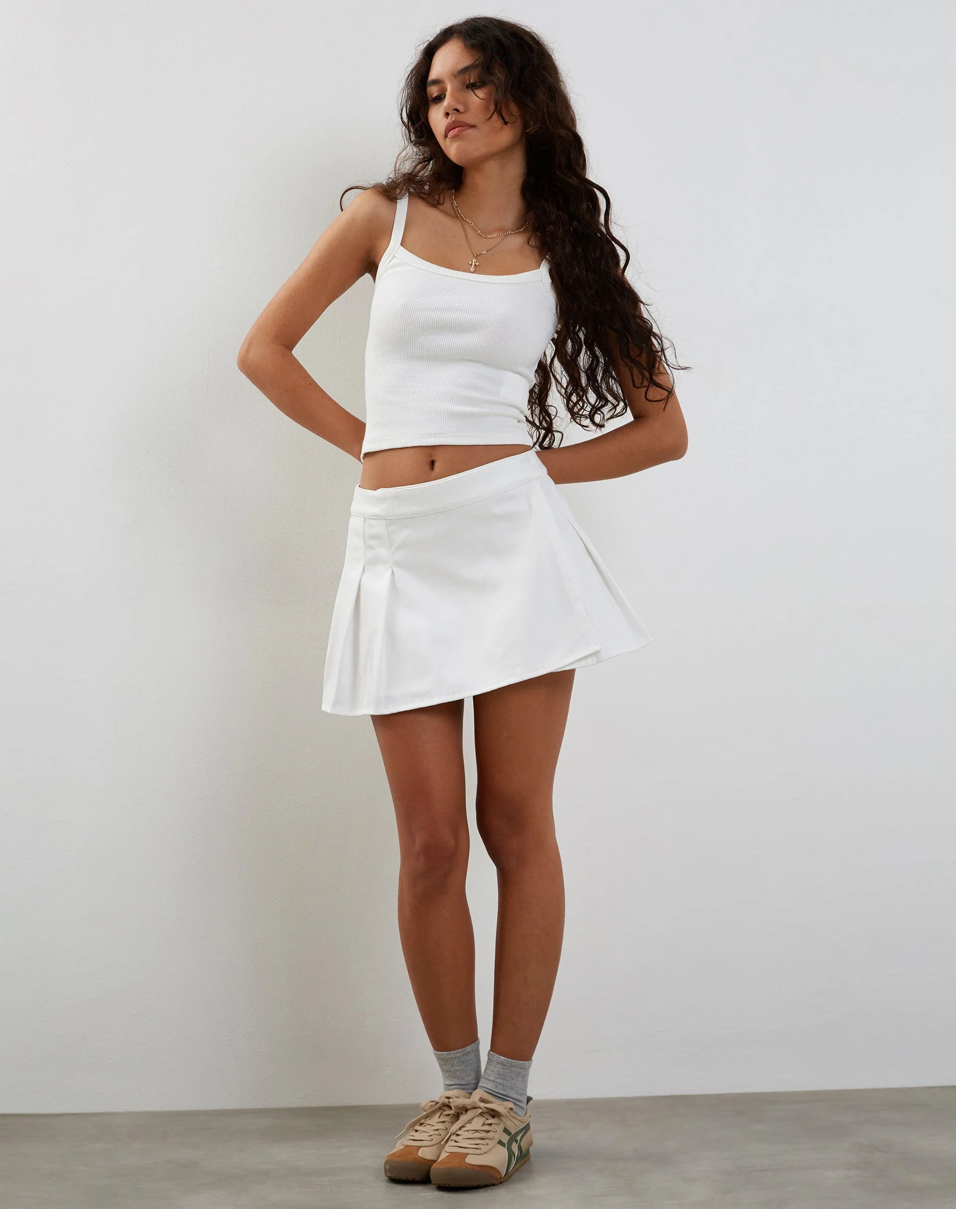 Inica Faltenminirock in Off White - Image 3