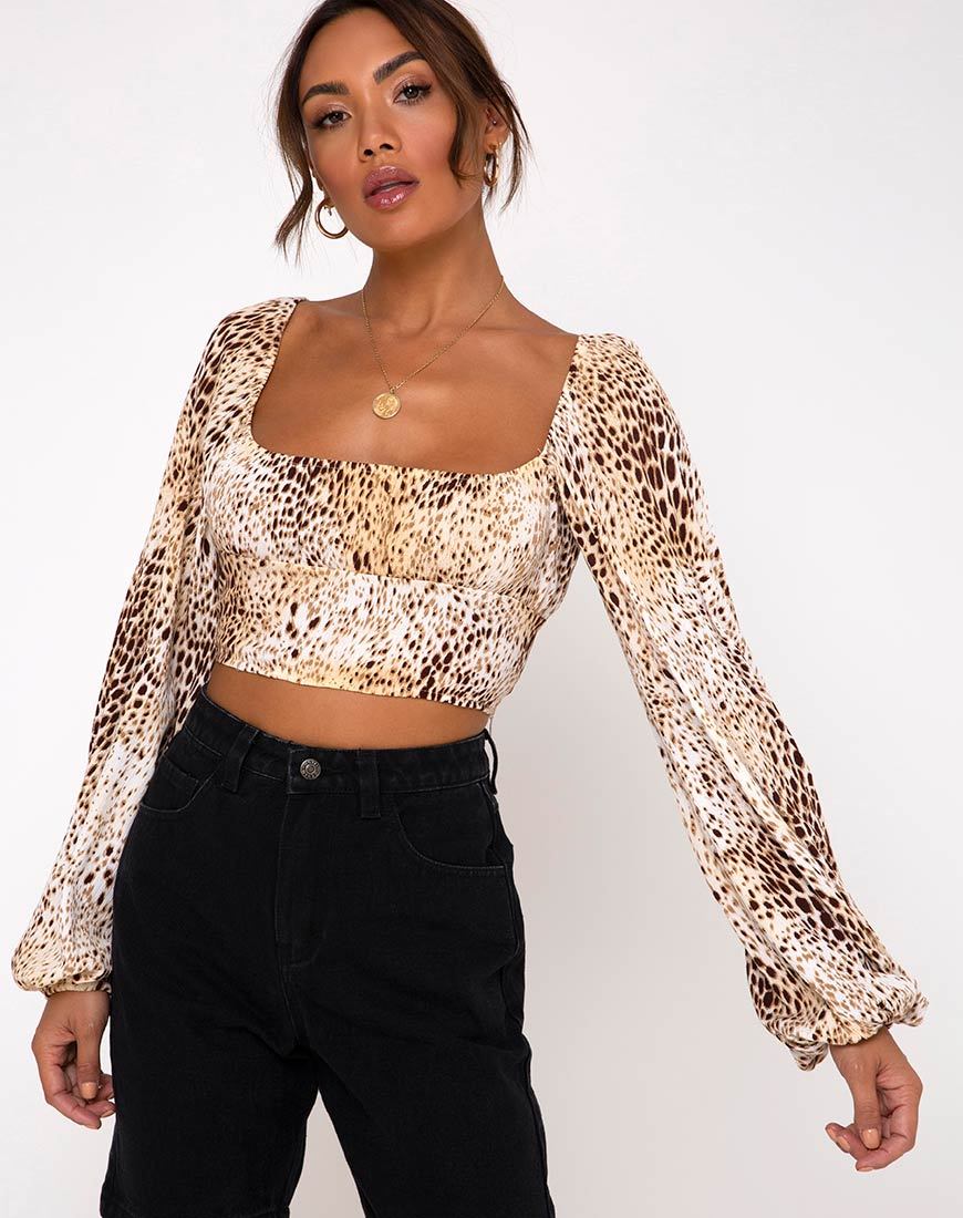 Irene Langarm-Top in Crinkle Sand Leopard - Image 8