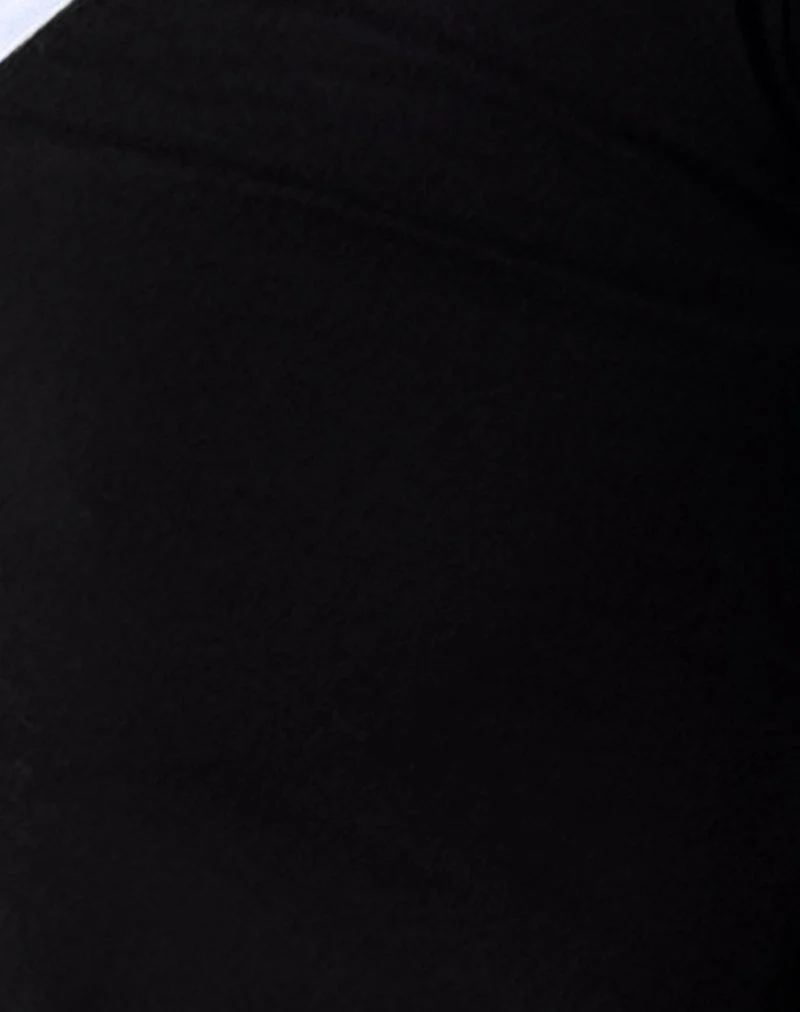 Izolde Baby Tee in Schwarz mit weißer Borte und M-Stickerei - Image 7