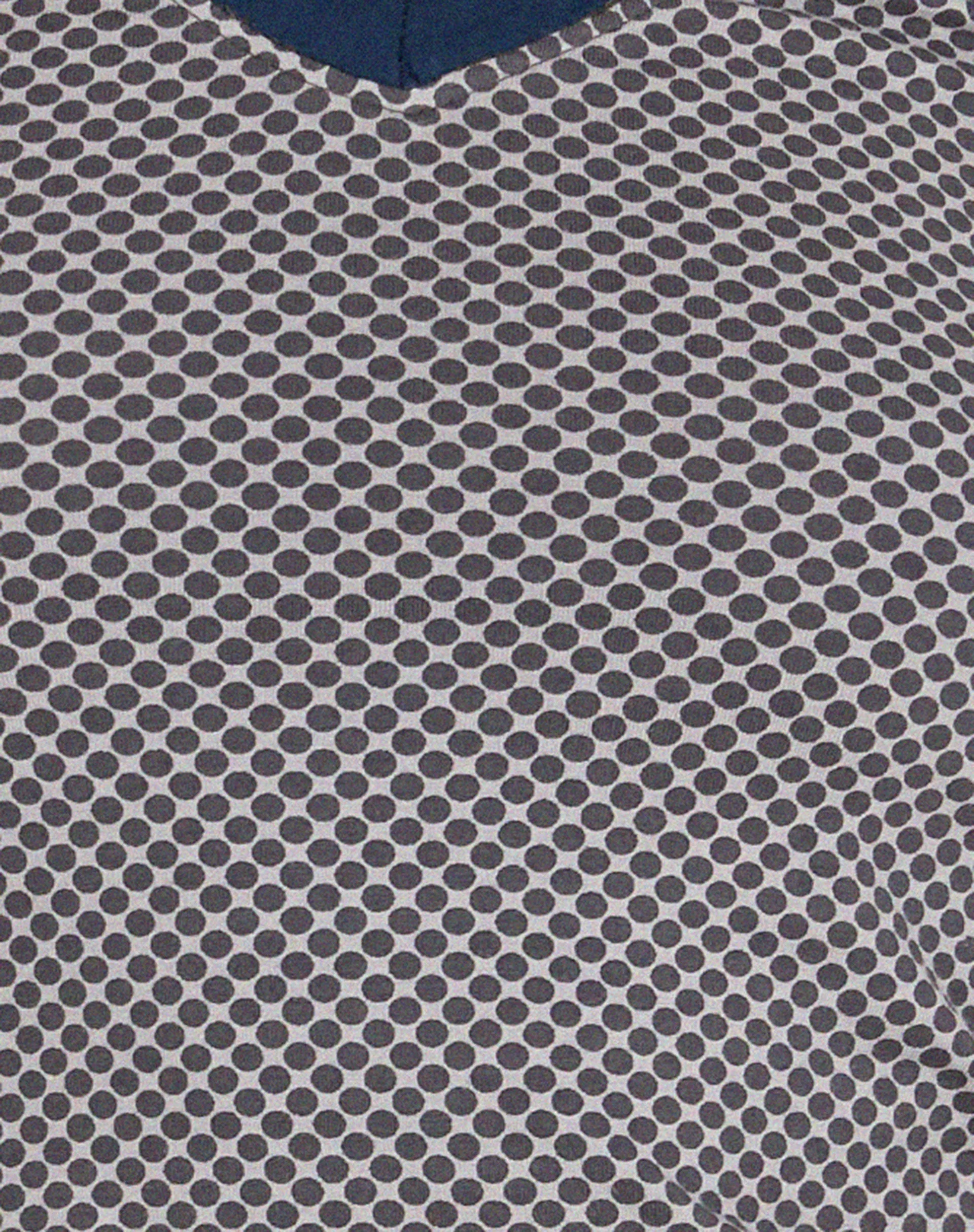 Izolde Baby Tee in Grau-Marine Sportlicher Micro Spot - Image 8