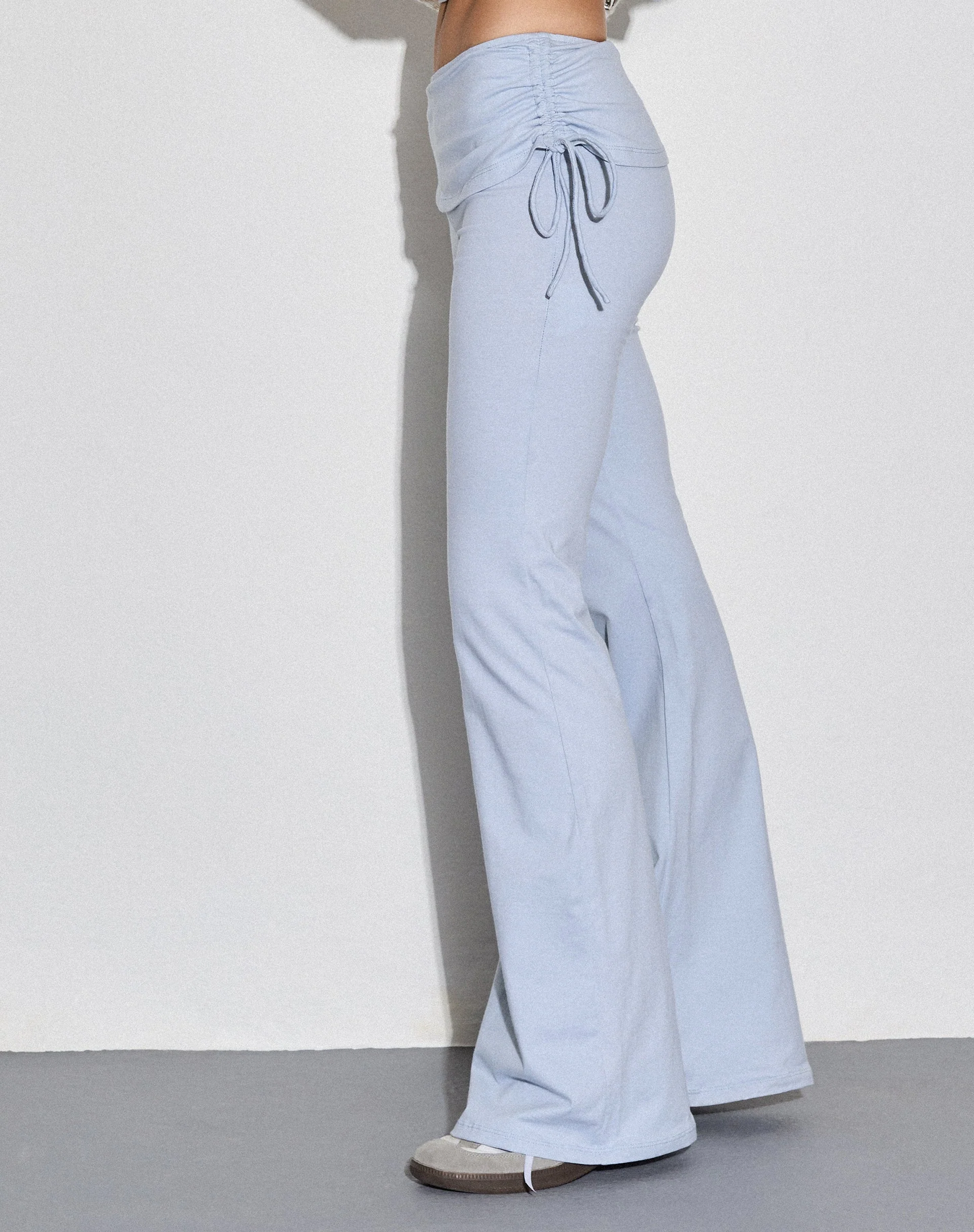 Jacie Schlaghose mit Überrock in Babyblau - Image 4