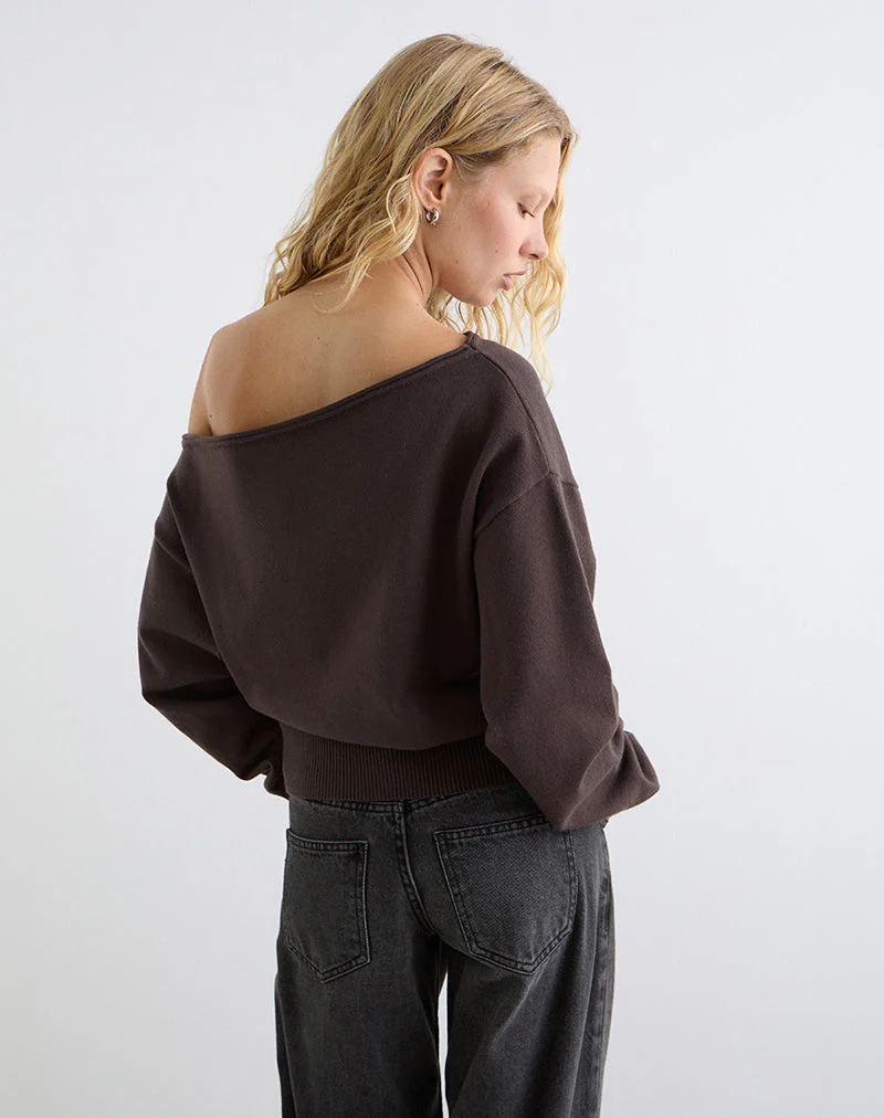 Jalira Asymmetrischer Pullover in Braun - Image 5
