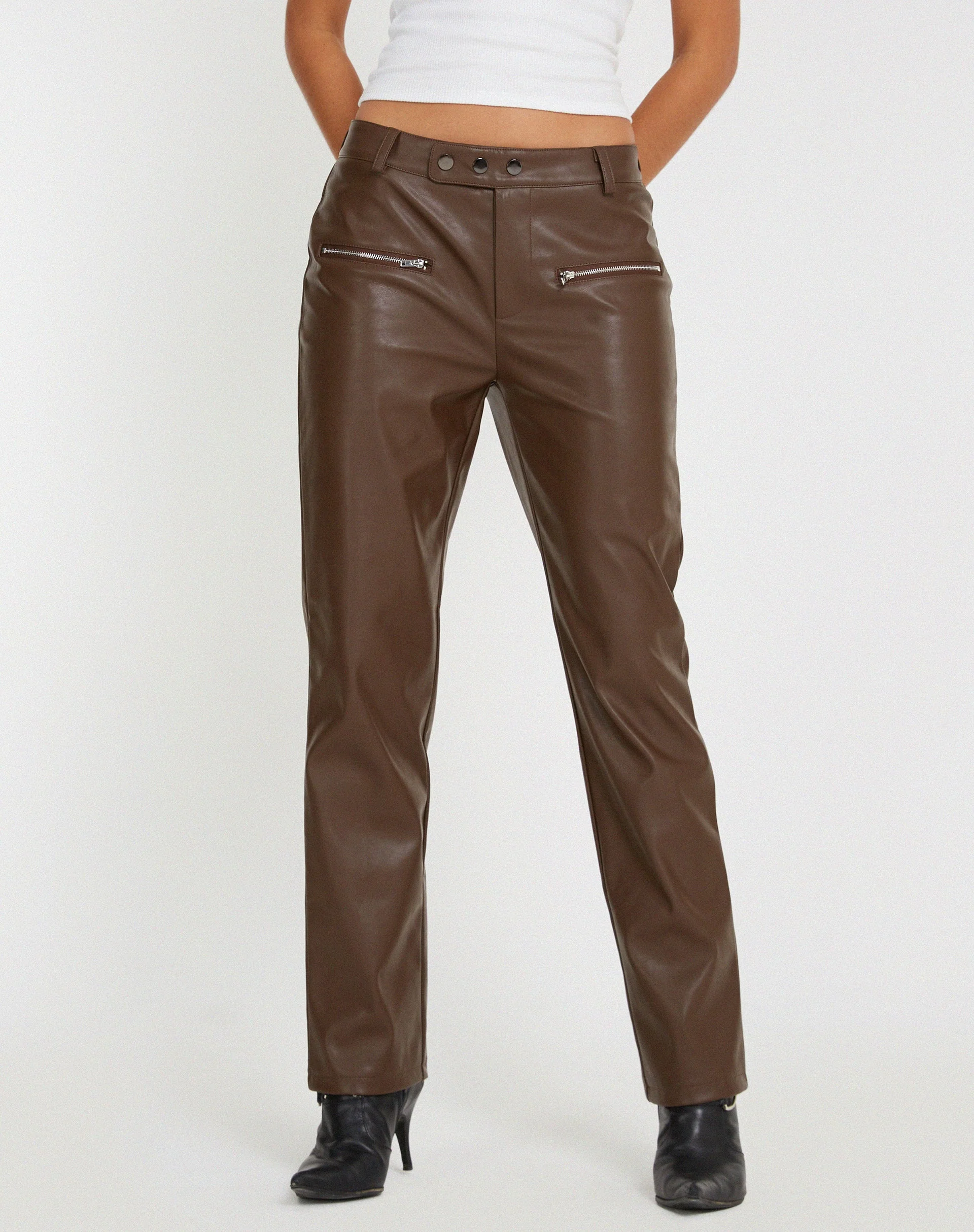 Jastara Straight Leg Hose in PU Braun - Image 2