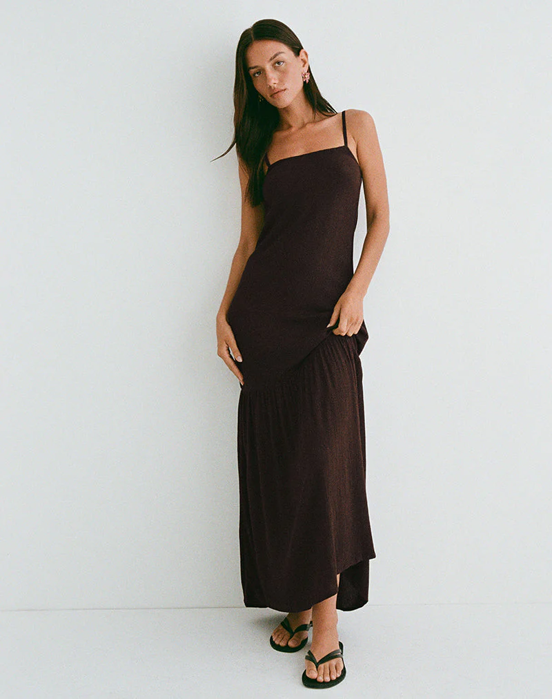 Jenesis Maxikleid in Crinkle Bitter Chocolate