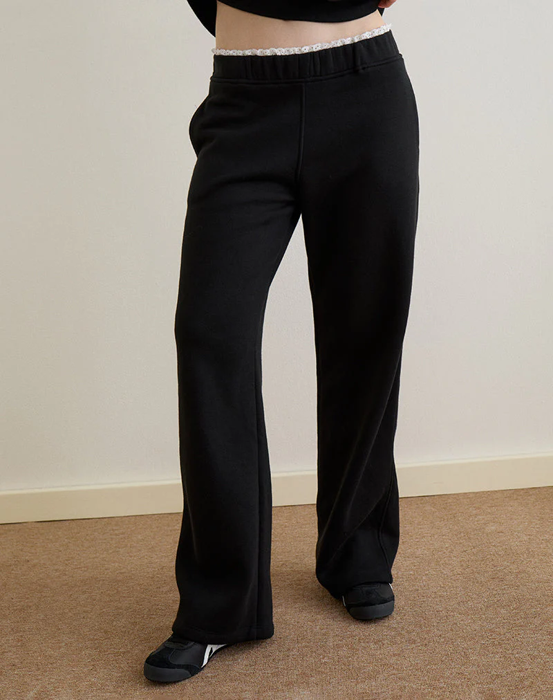 Jenita Loose Jogger in Schwarz mit weißem Picot-Besatz - Image 2
