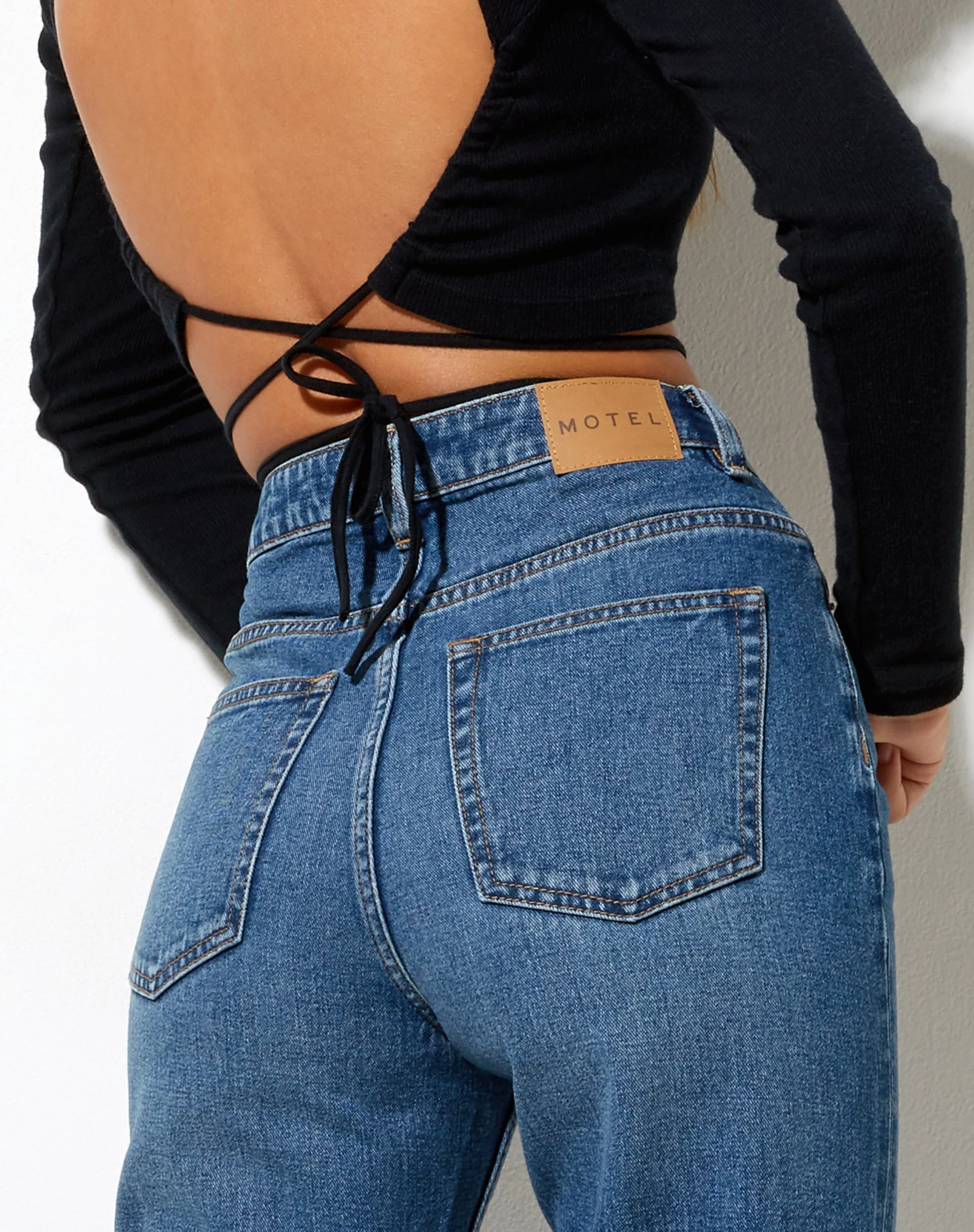 Jess Jeans in mittlerer Waschung - Image 5