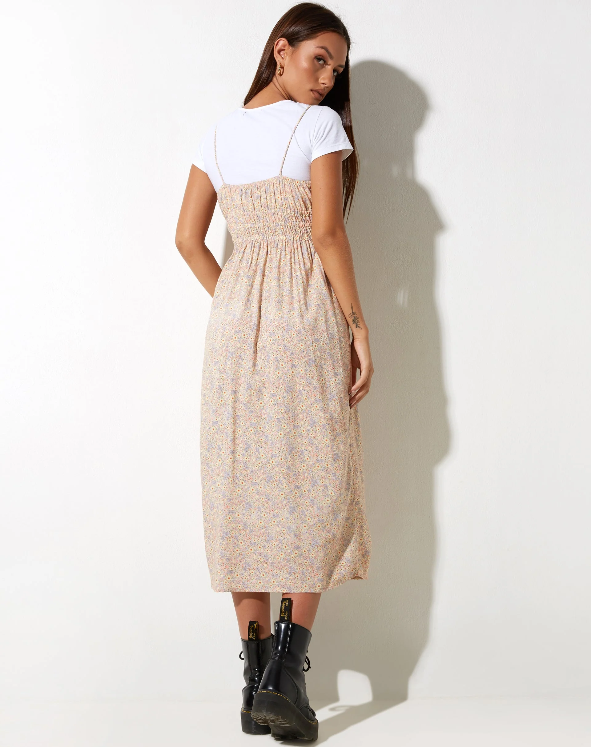 Jeyro Midikleid in 70er Jahre Prairie Girl Floral - Image 3