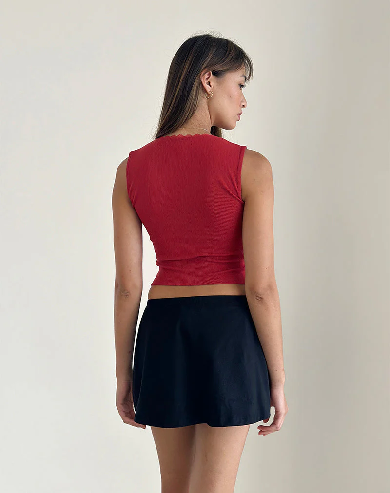 Jinila Top in Adrenalin Rot mit Spitzenbesatz und Schleife - Image 4